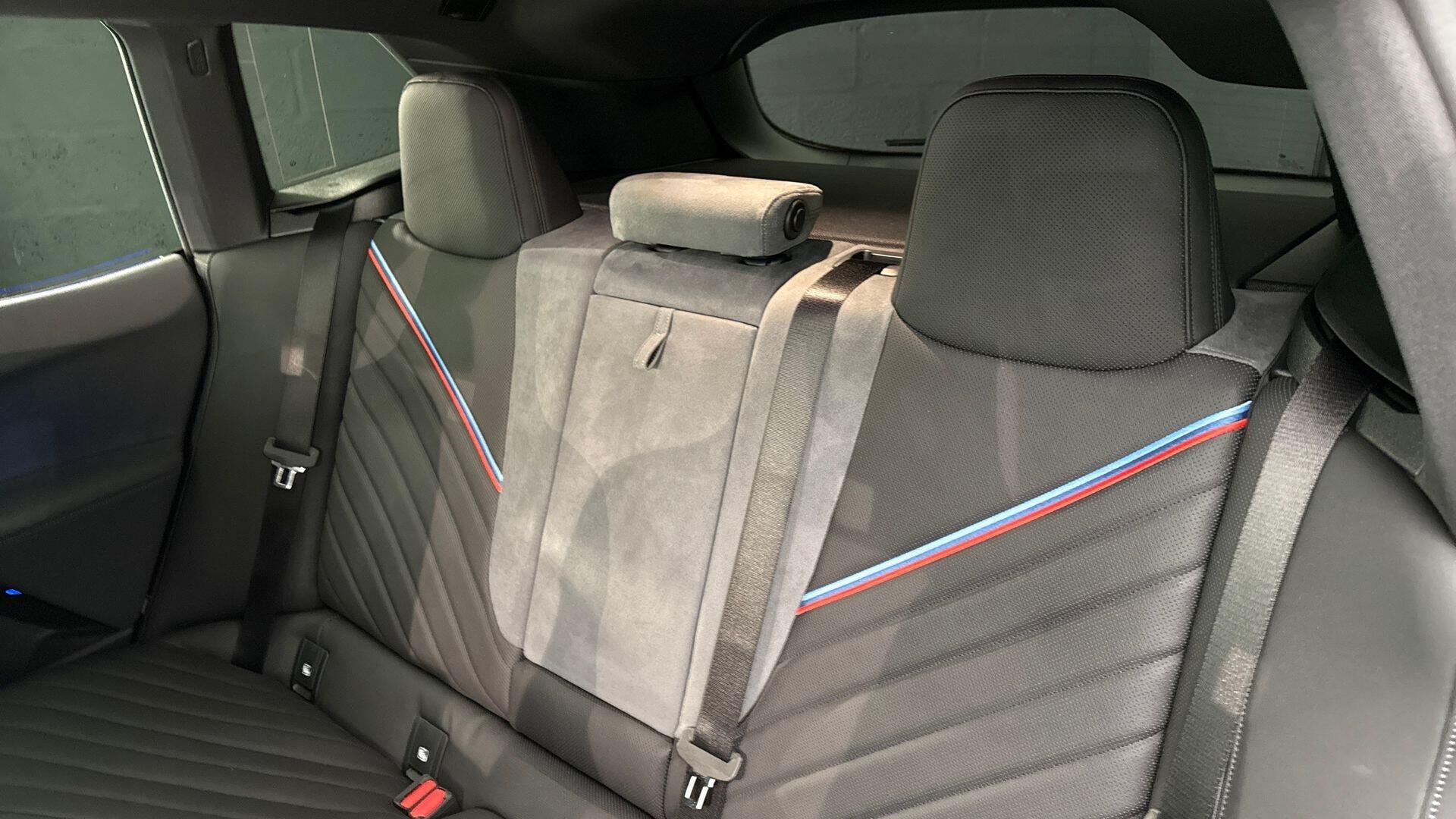 BMW Ix view 12