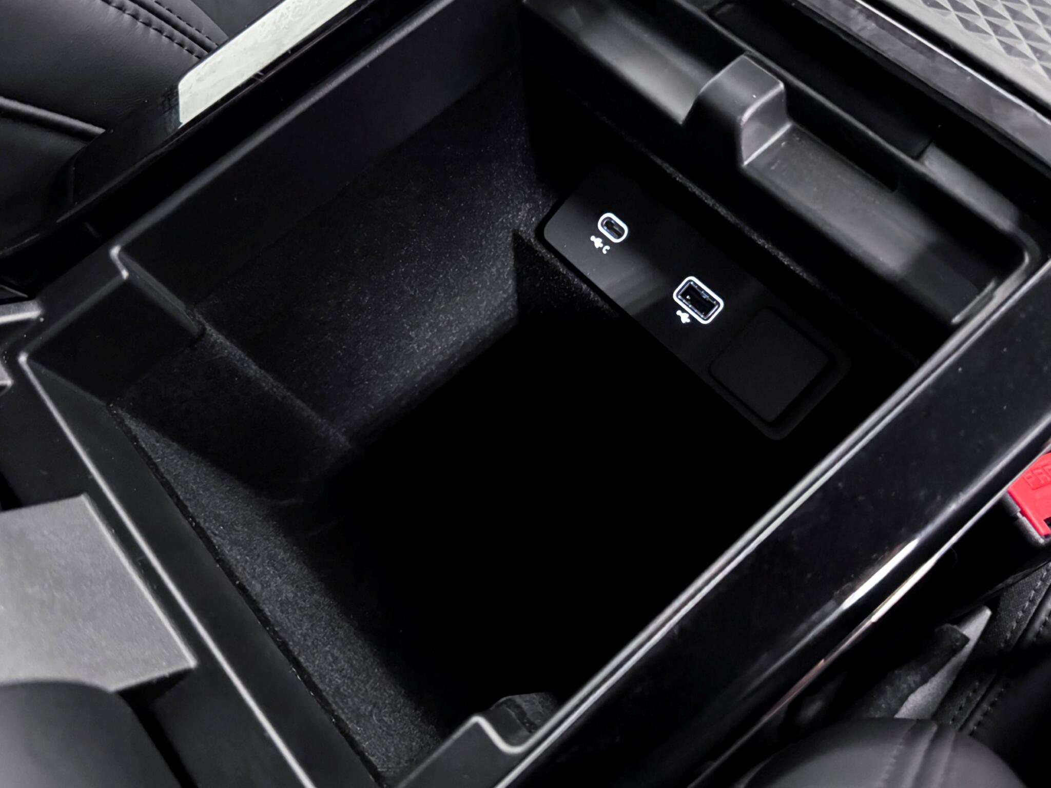 Land Rover Range Rover Evoque view 35