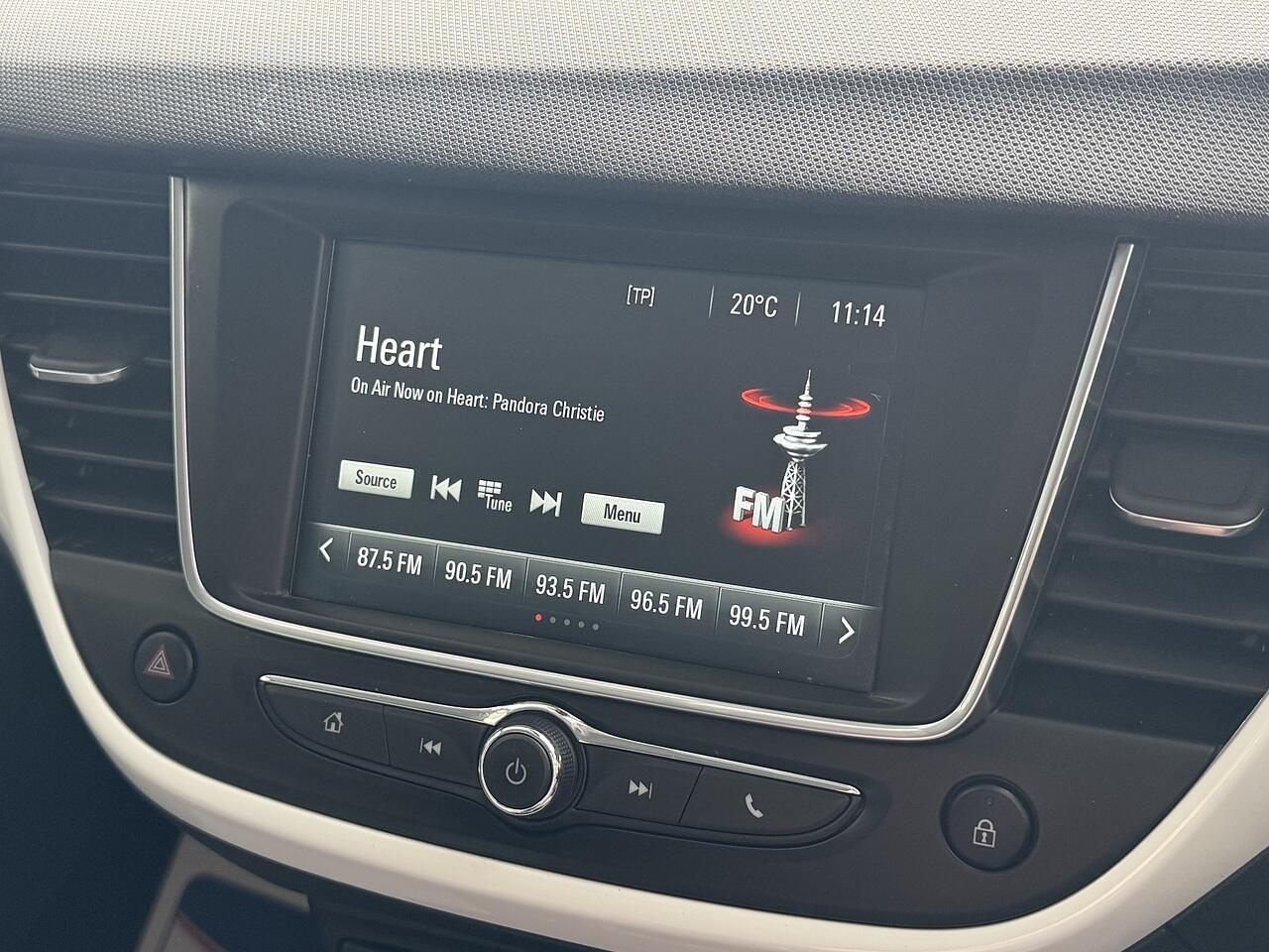 Vauxhall Crossland X view 17