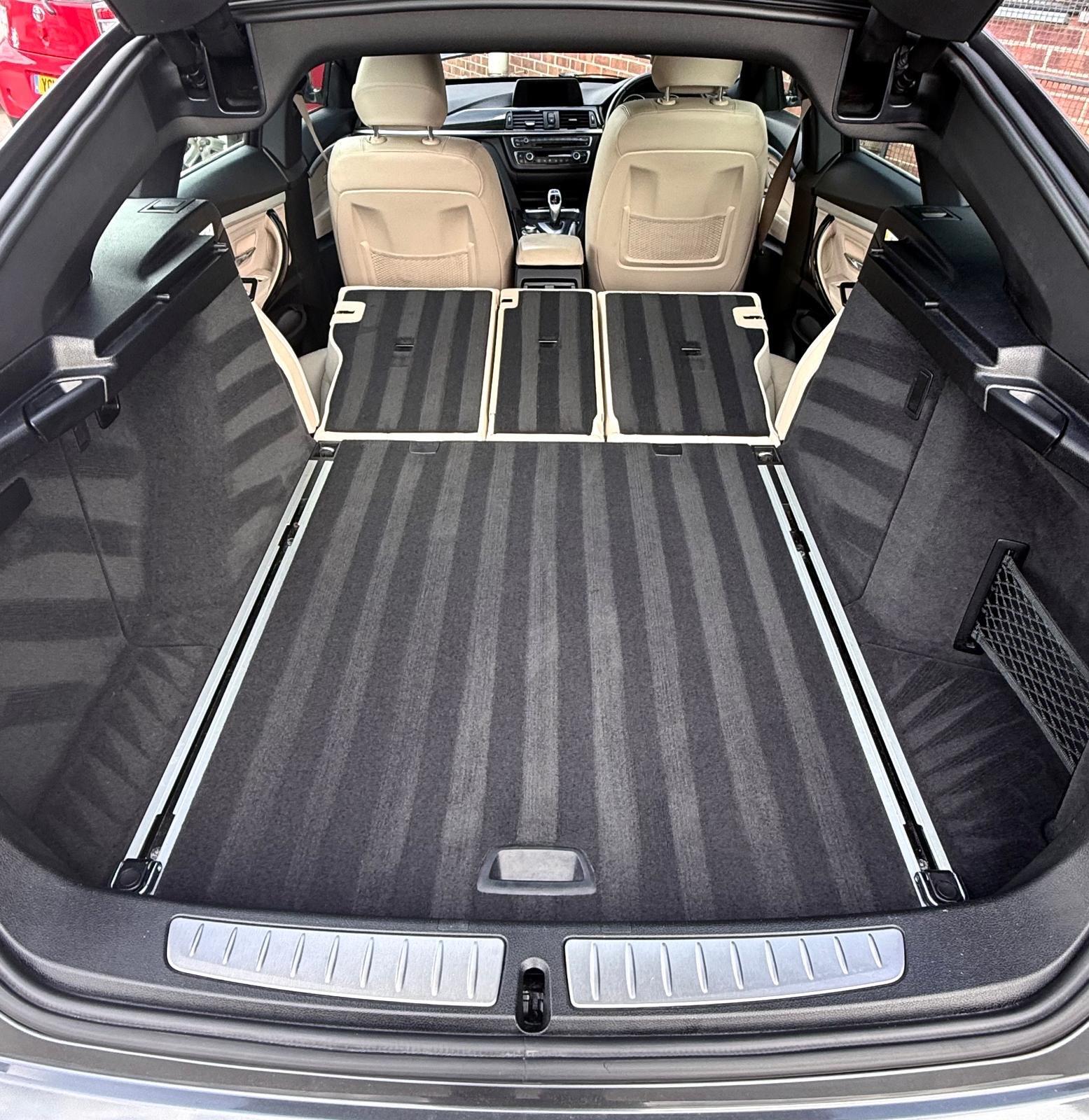 BMW 3 Series view 61