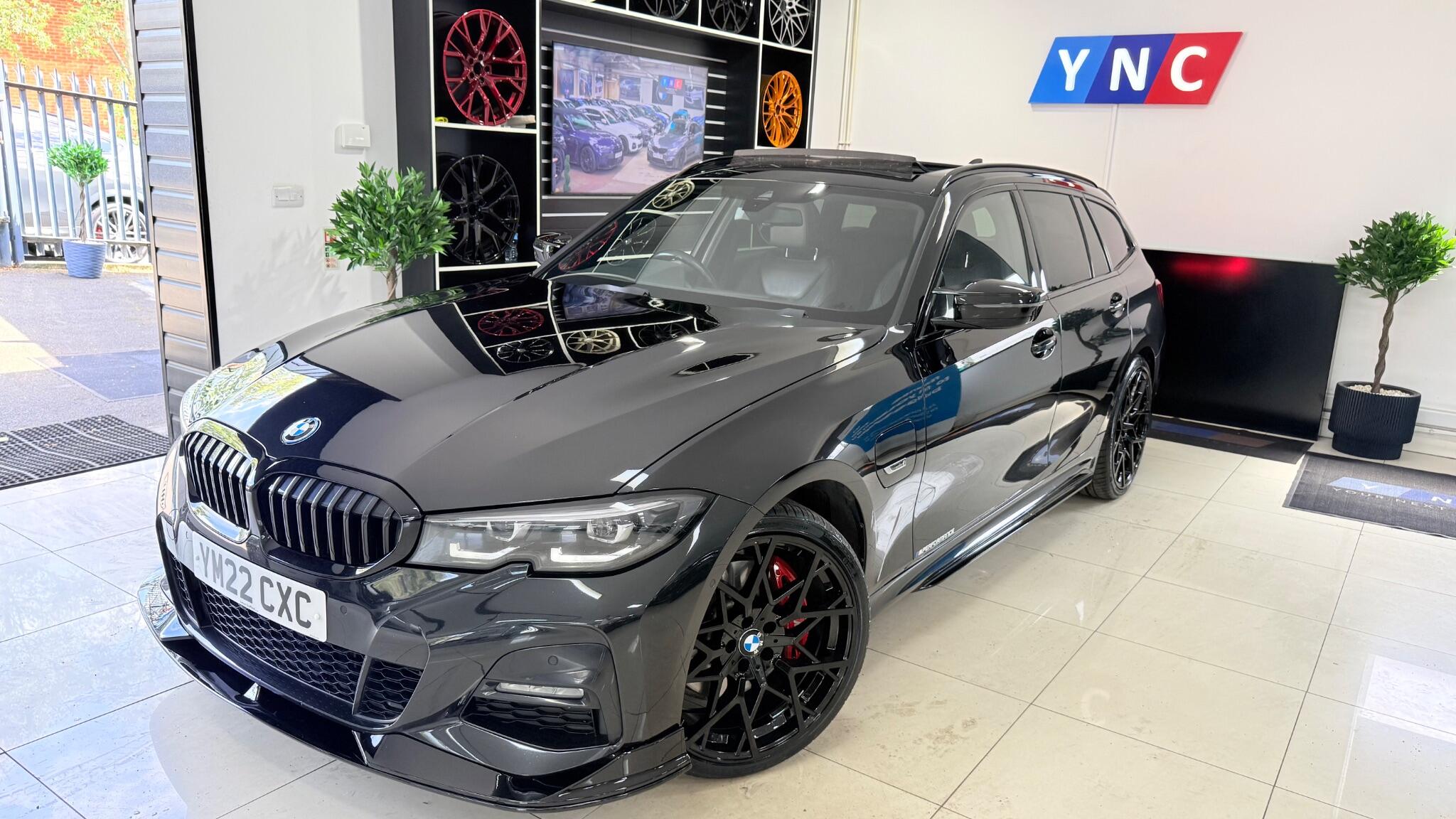 BMW 3 Series view 8
