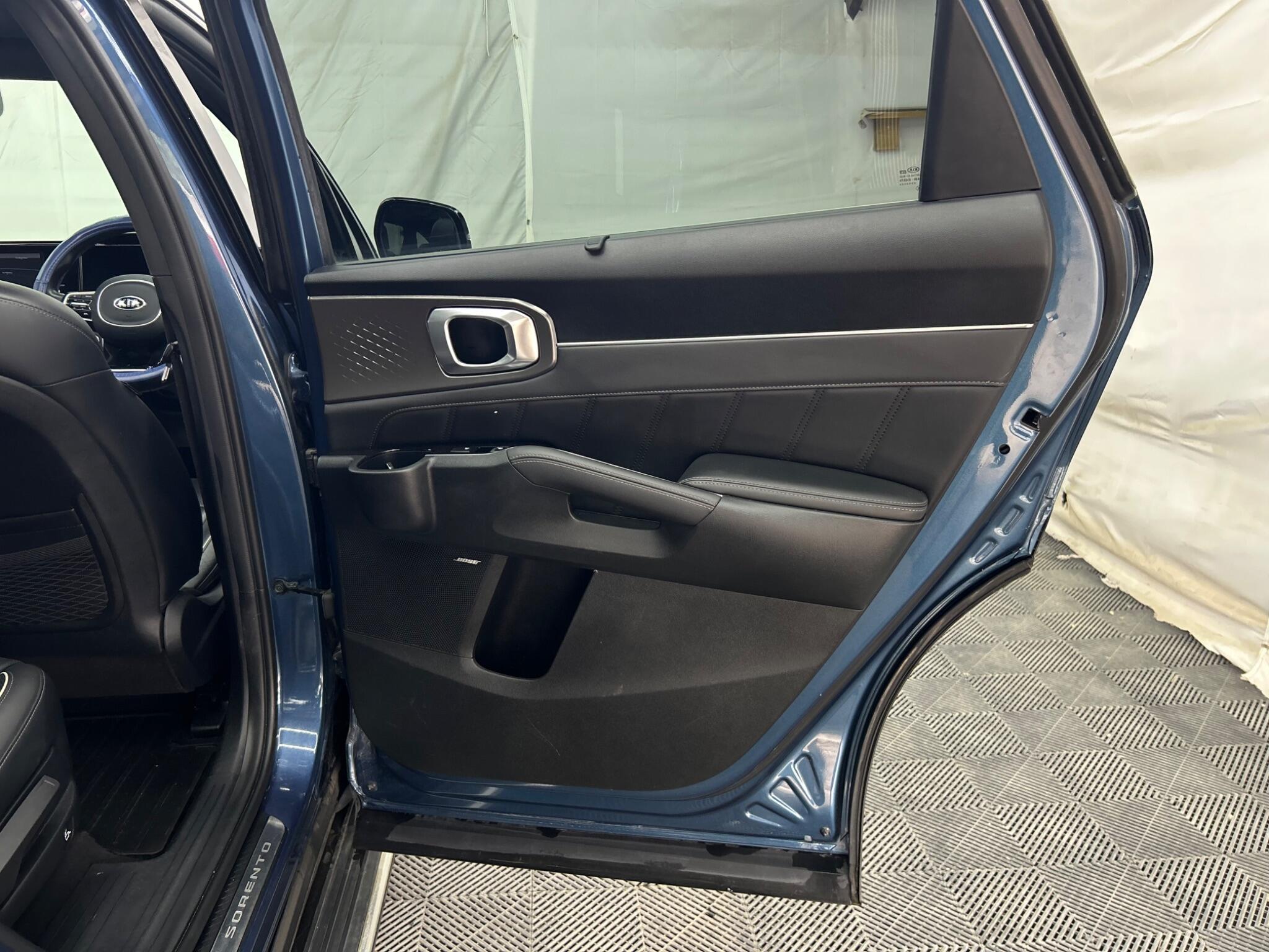 Kia Sorento view 29