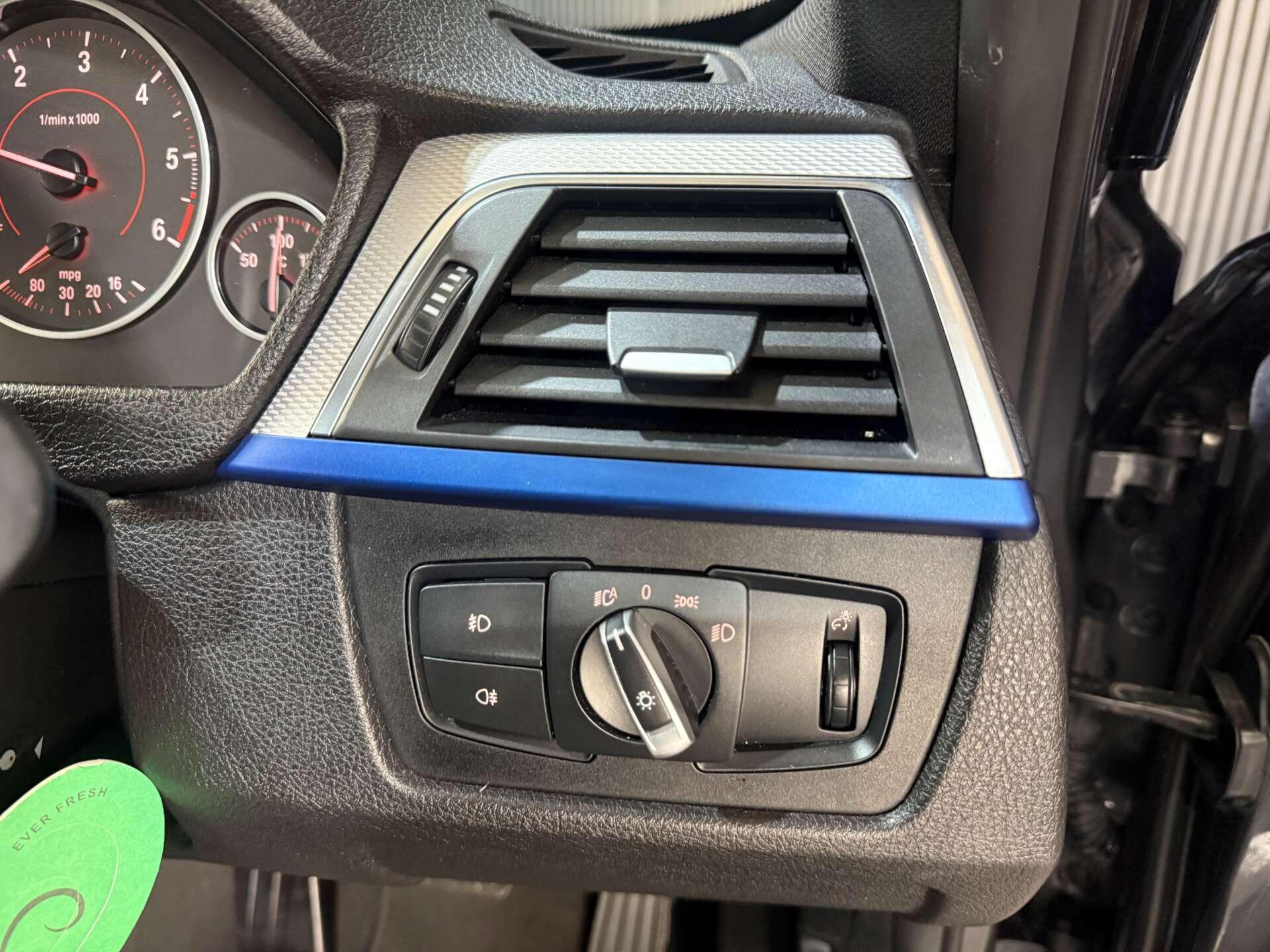 BMW 3 Series view 27