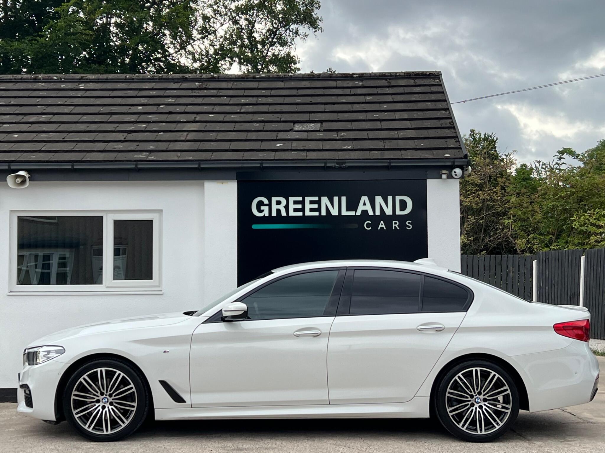 BMW 5 Series view 28