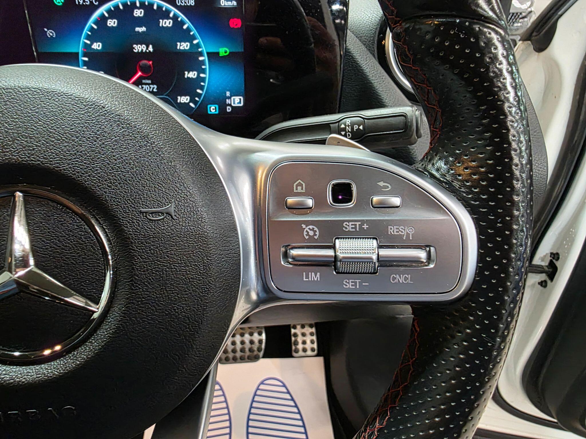 Mercedes-Benz Gla view 17
