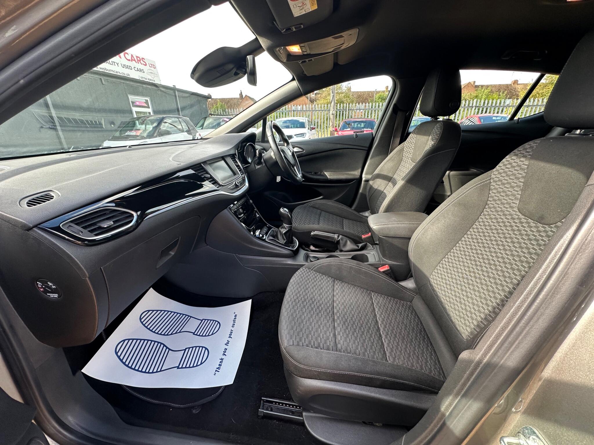 Vauxhall Astra view 27