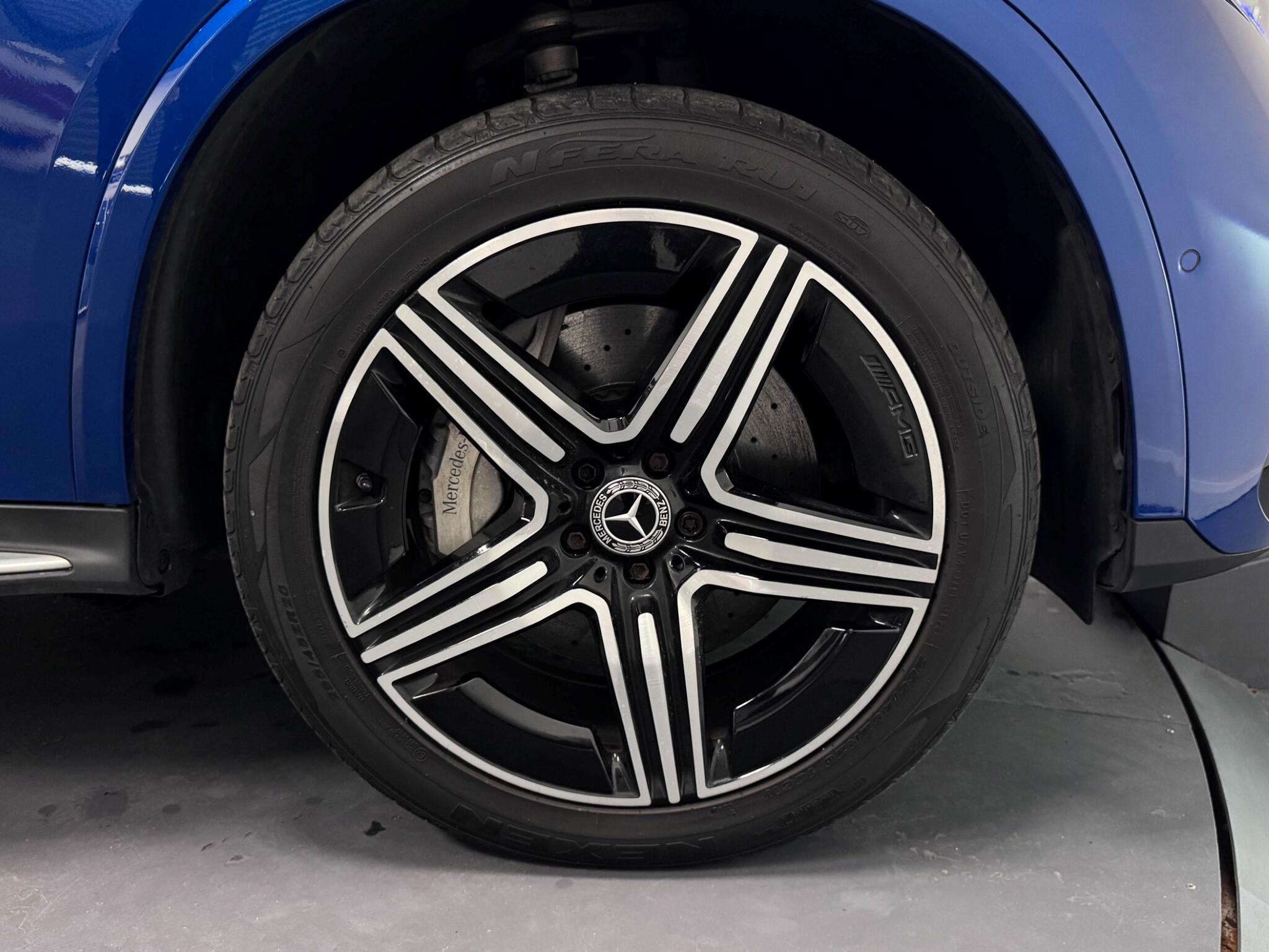 Mercedes-Benz GLC view 64