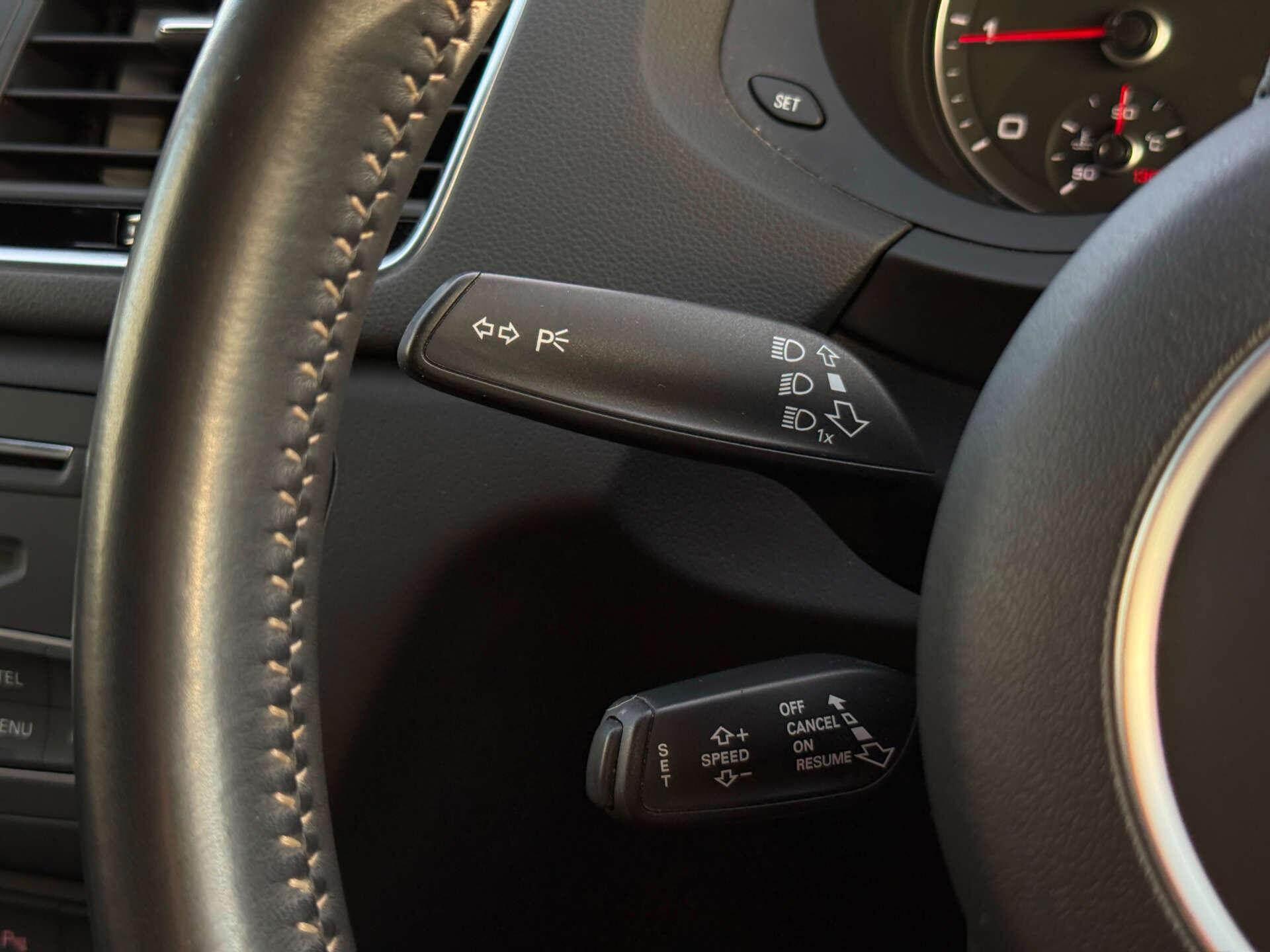 Audi Q3 view 53