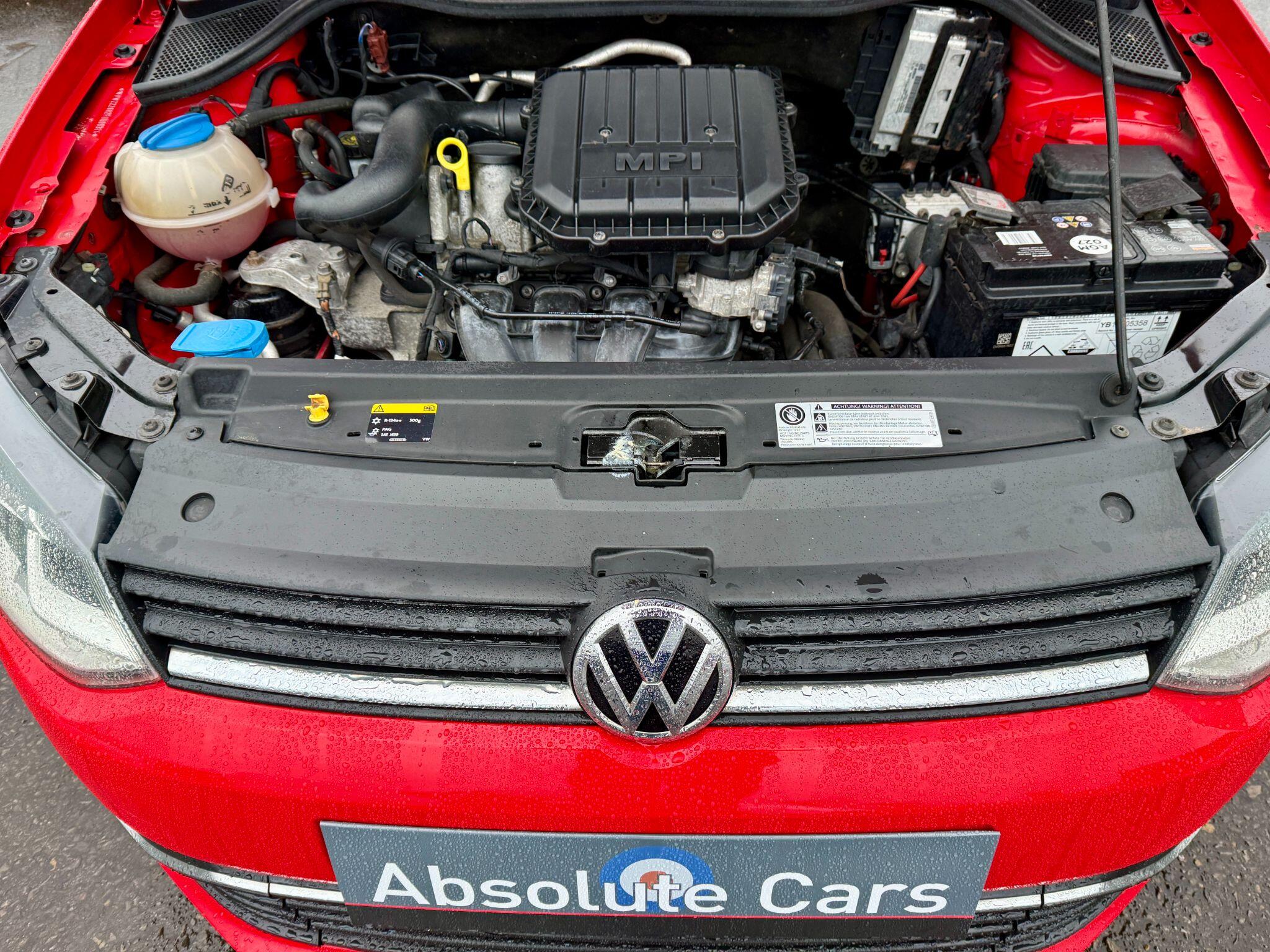 2015 Volkswagen Polo image 33