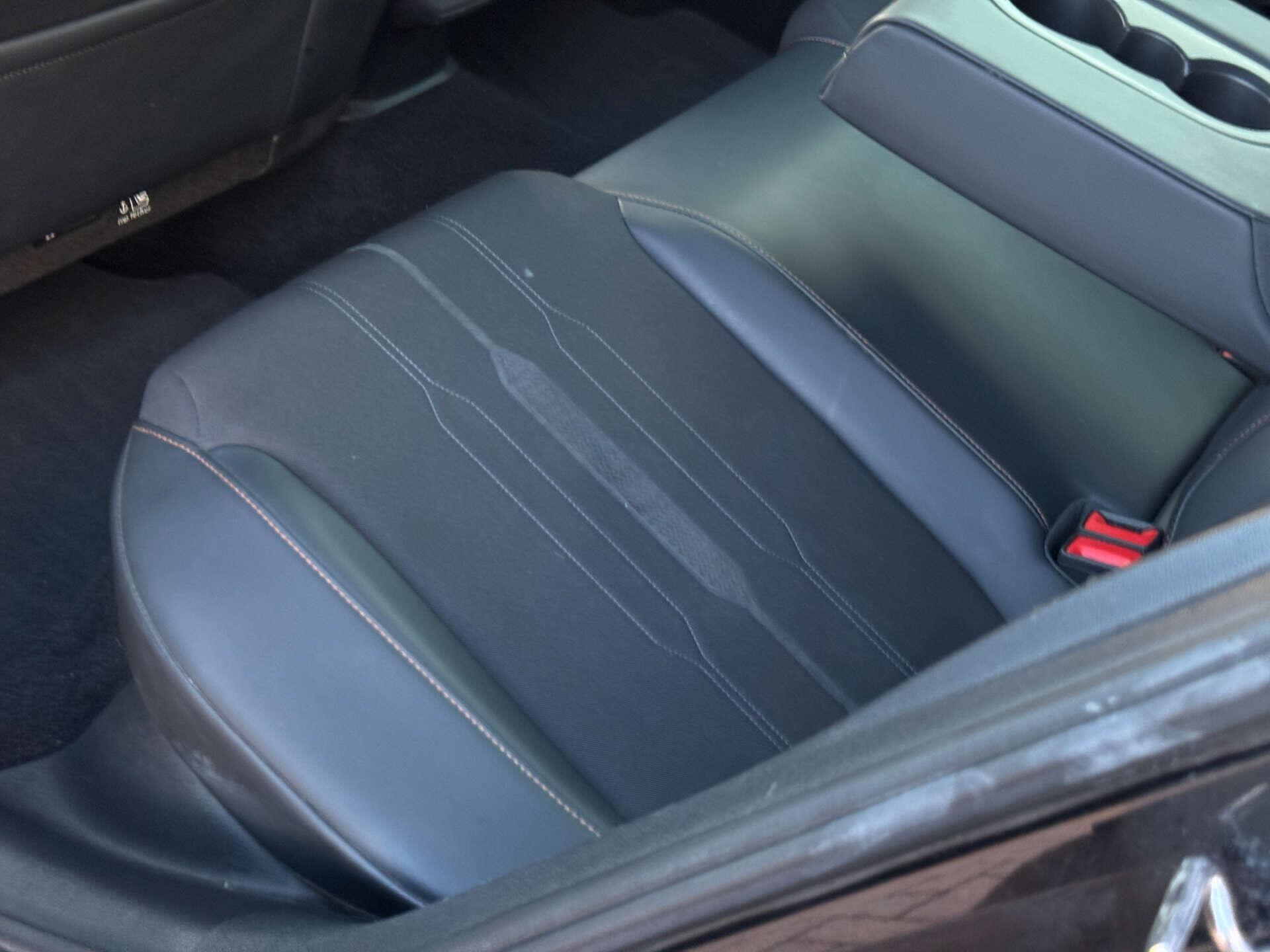 Cupra Leon view 35