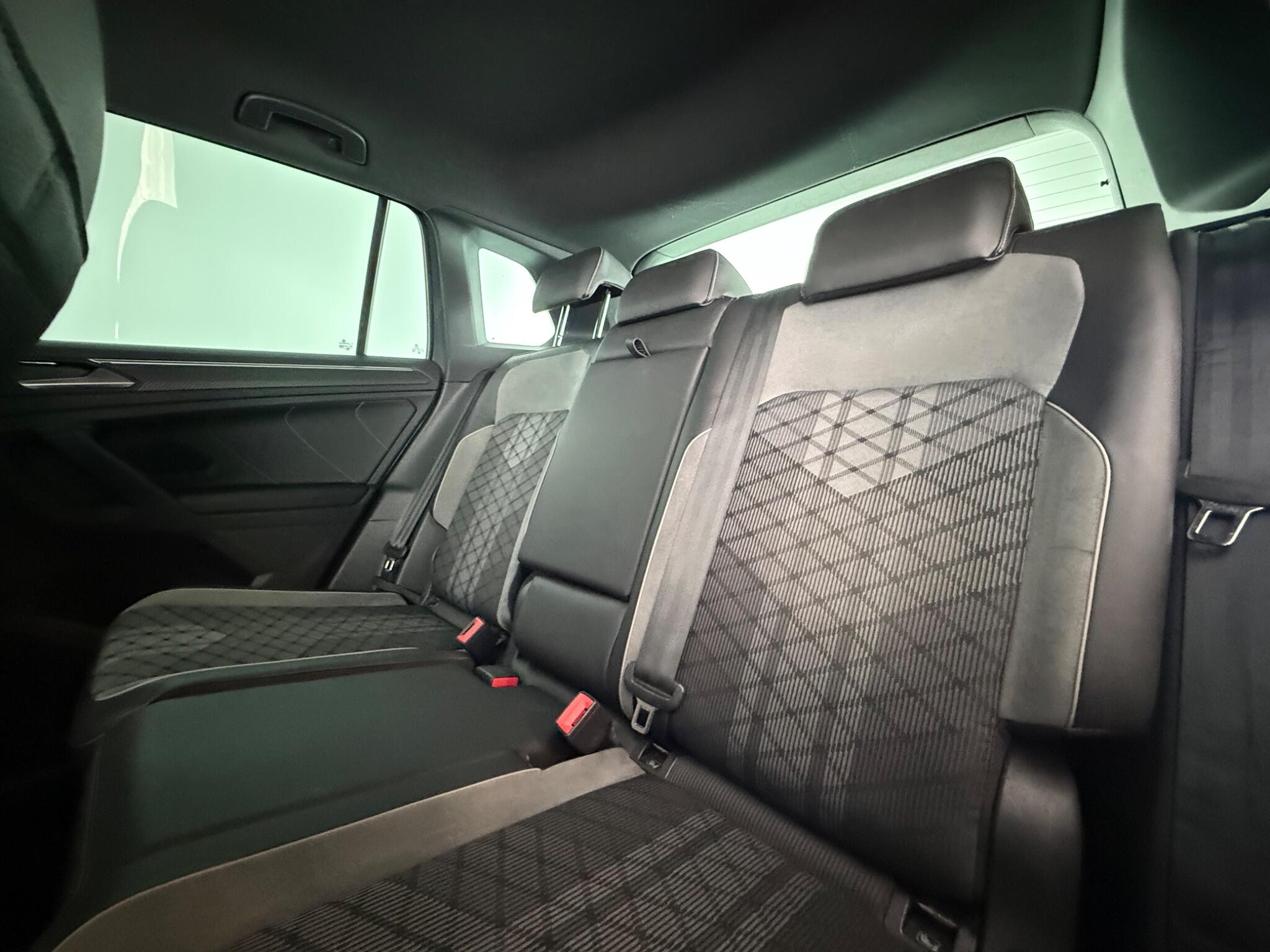 Volkswagen Tiguan view 32