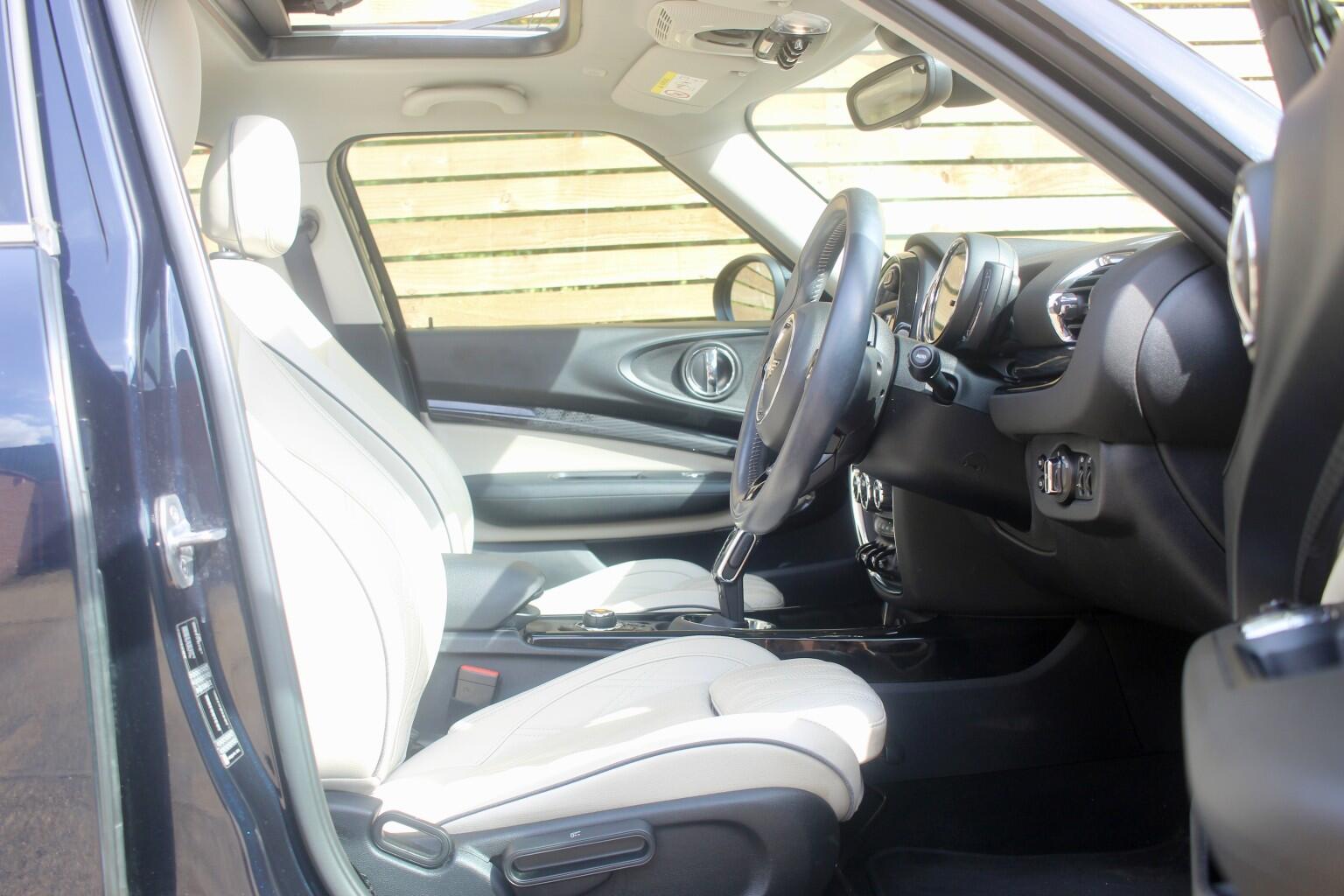 Mini Clubman view 7