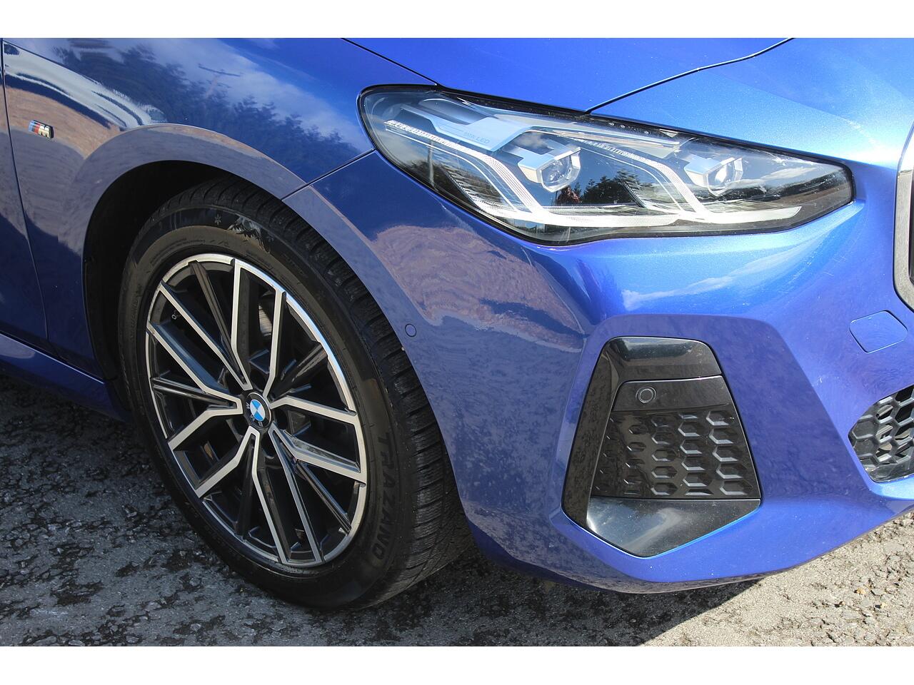 BMW 2 Series Active Tourer view 39