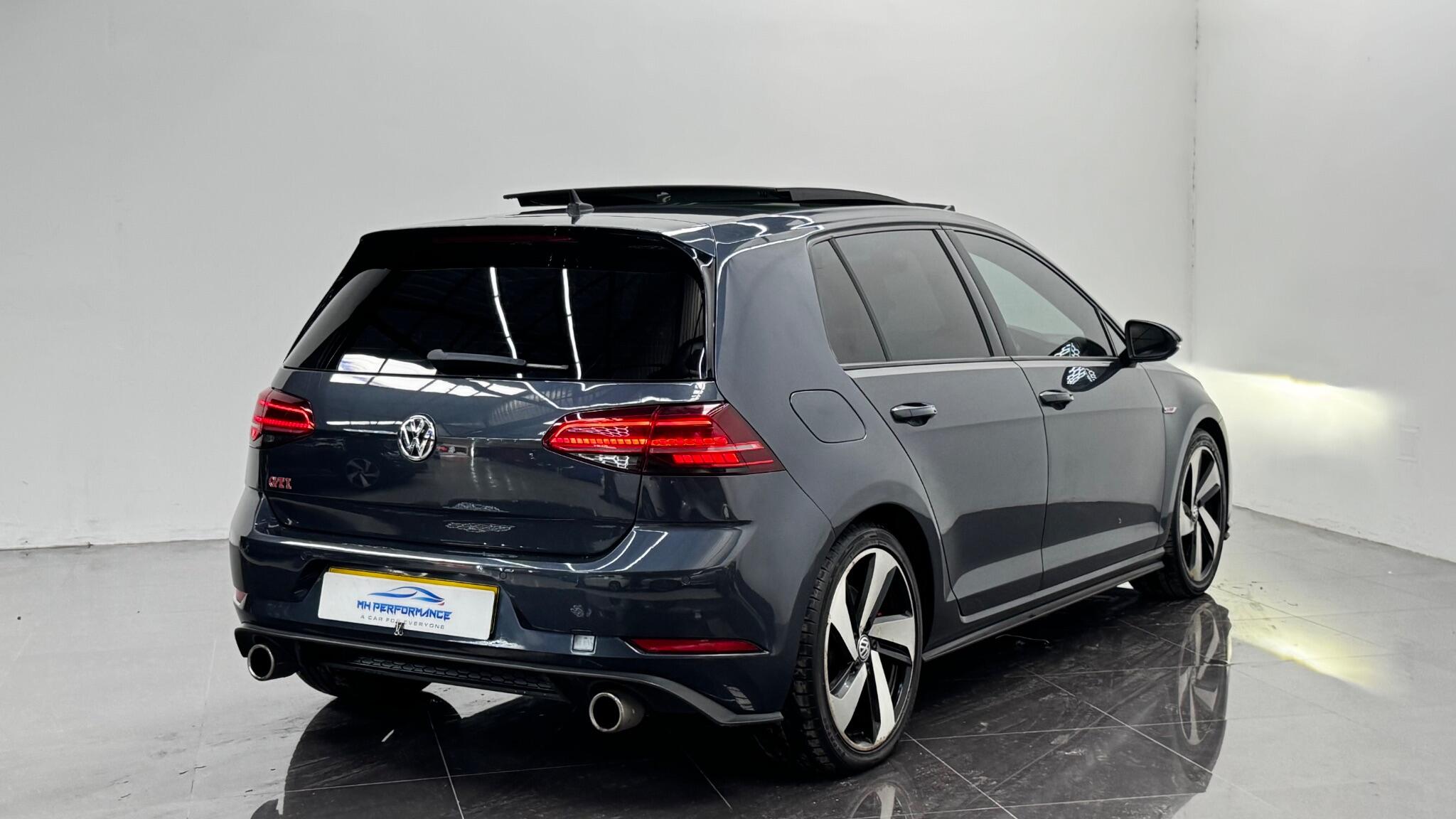 Volkswagen Golf view 41