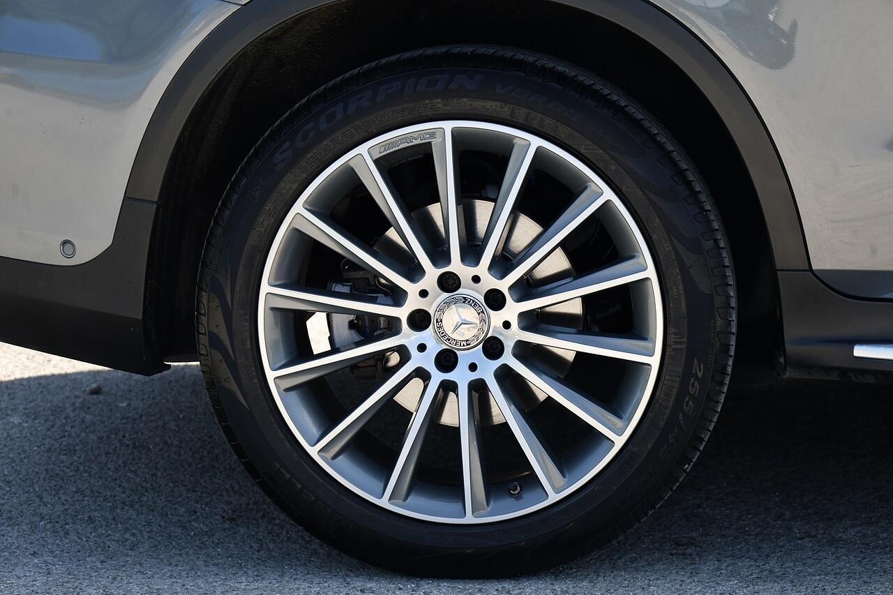 Mercedes-Benz GLC view 37