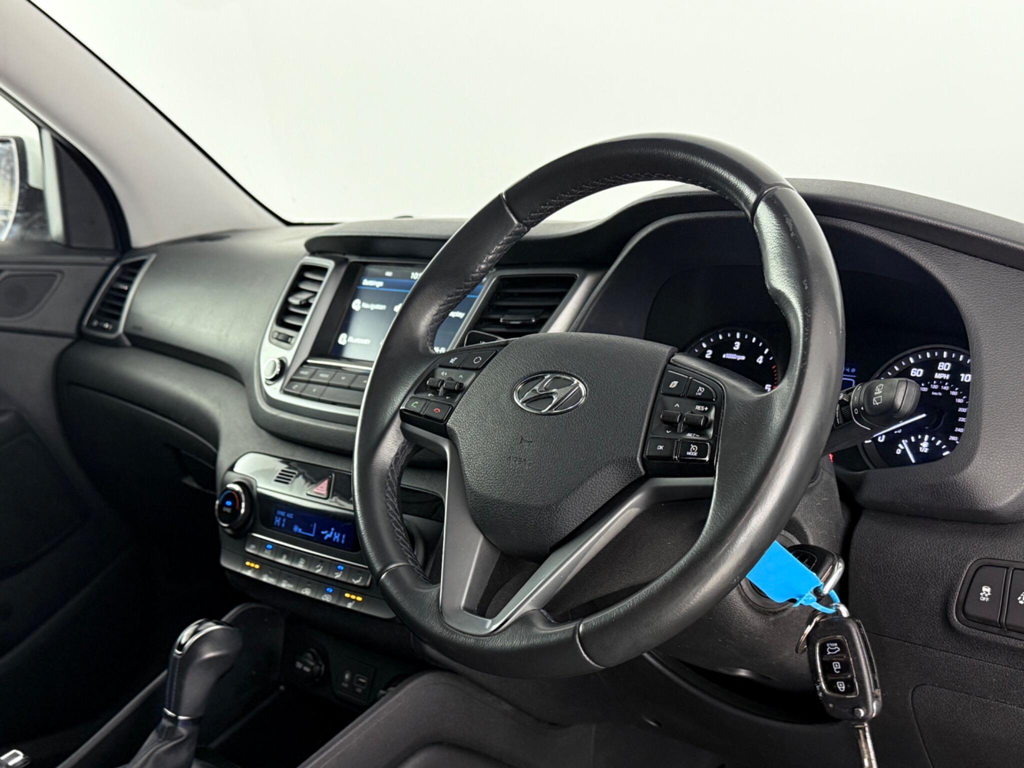 Hyundai Tucson view 3
