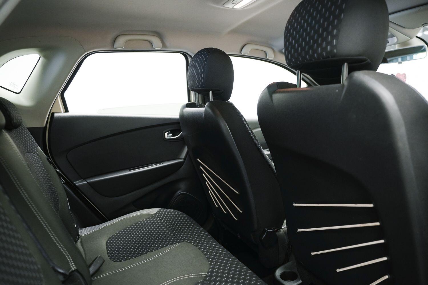 Renault Captur view 16