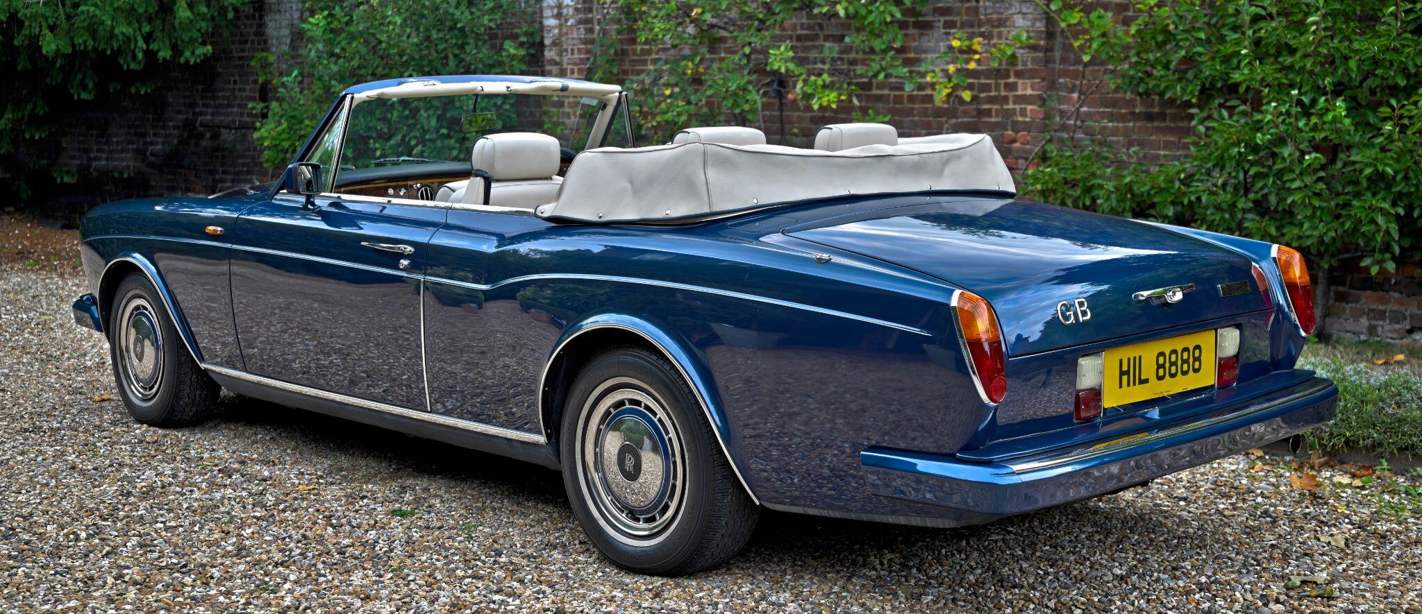 Rolls-Royce Corniche view 16
