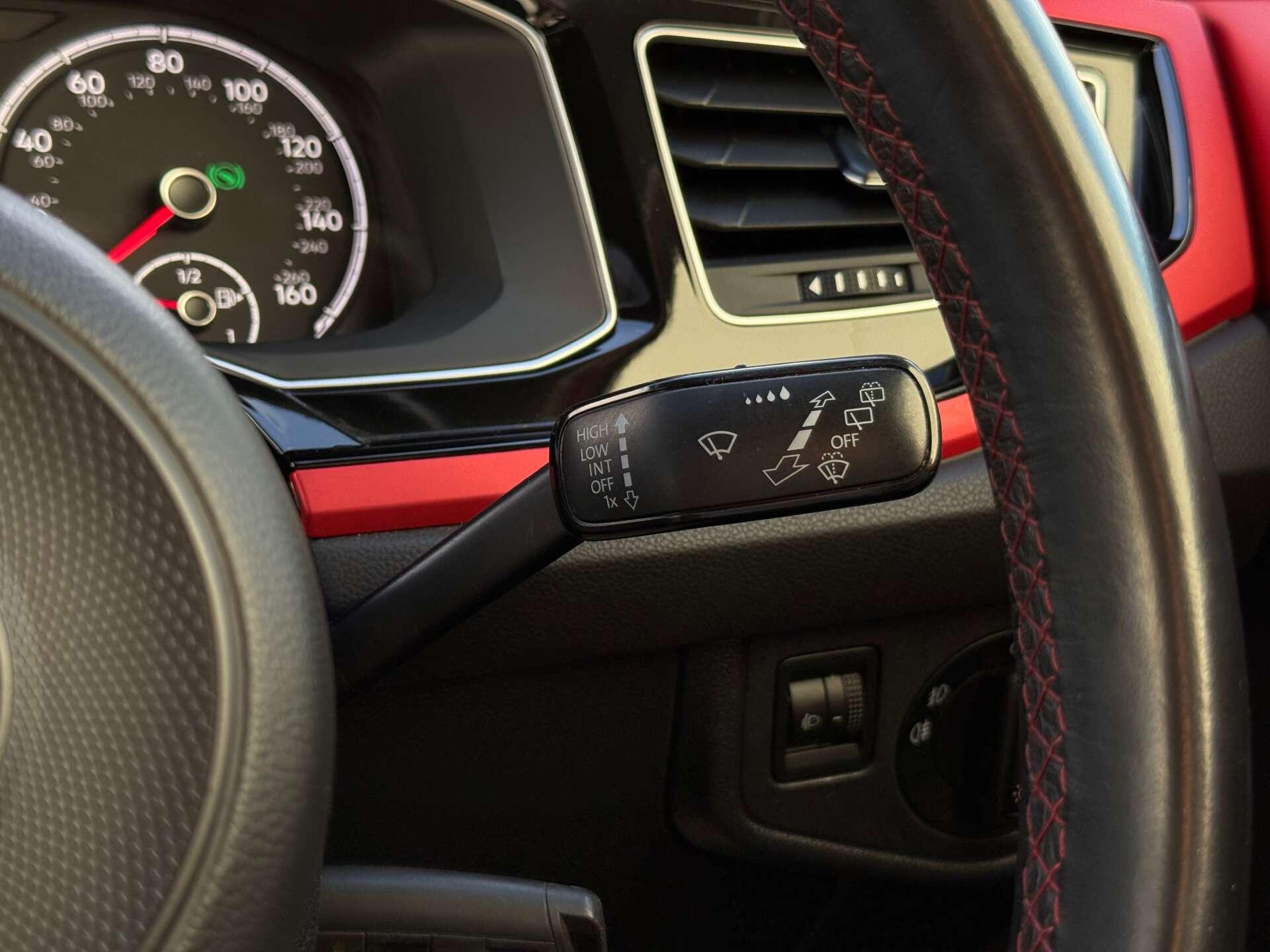 Volkswagen Polo view 22