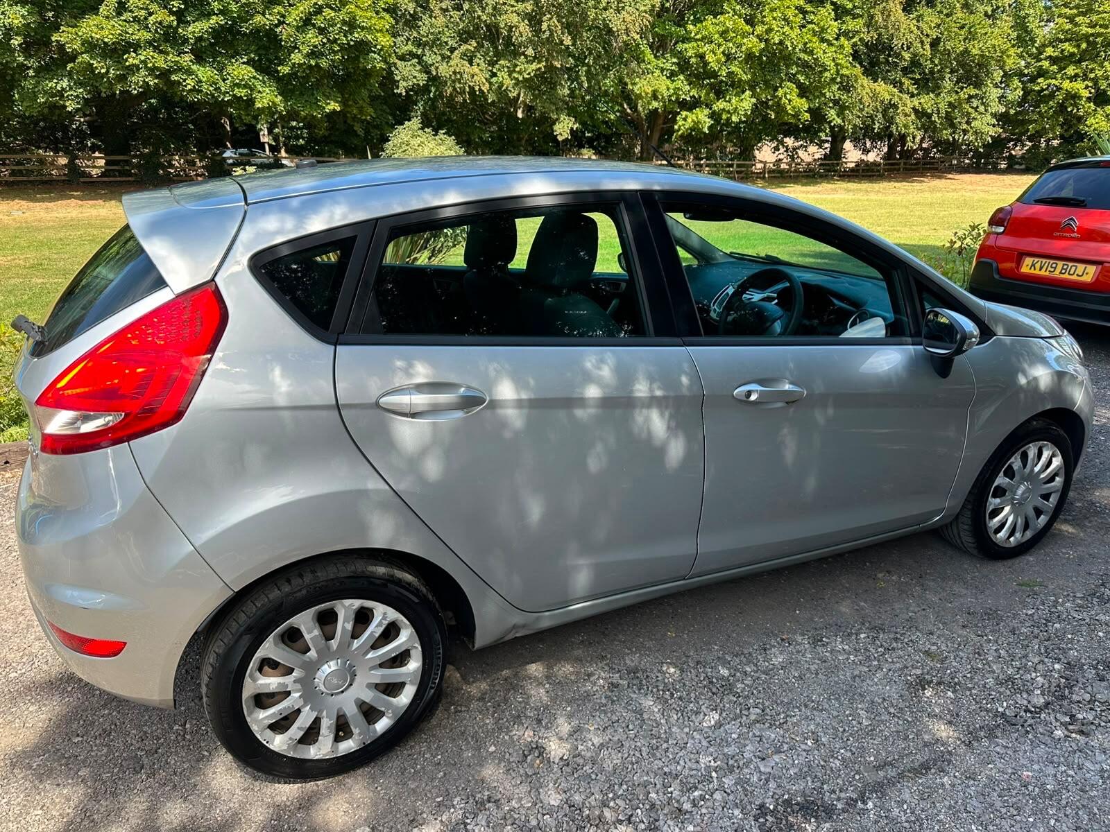 Ford Fiesta view 10