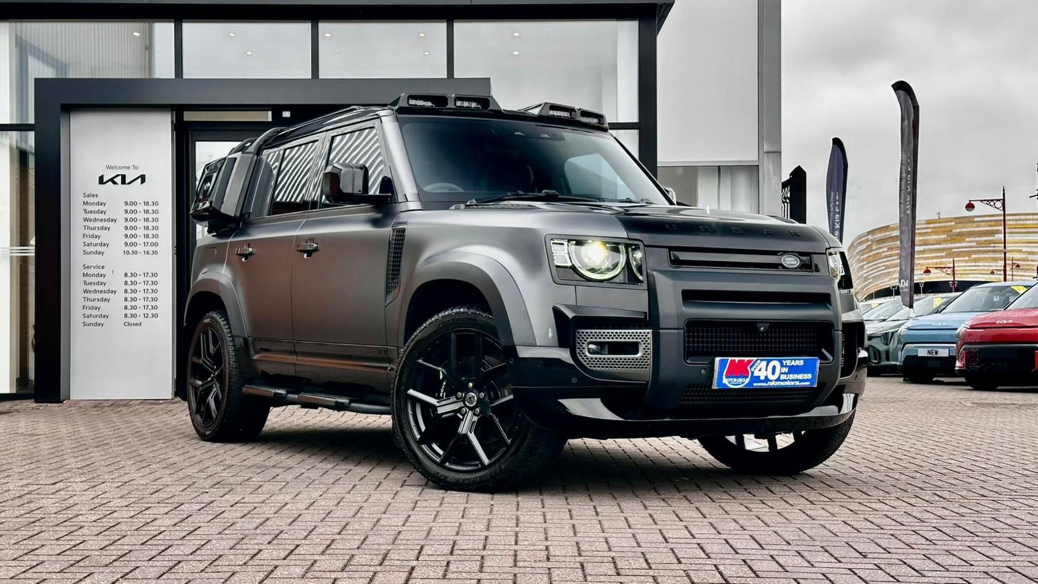 Land Rover Defender 110 view 2