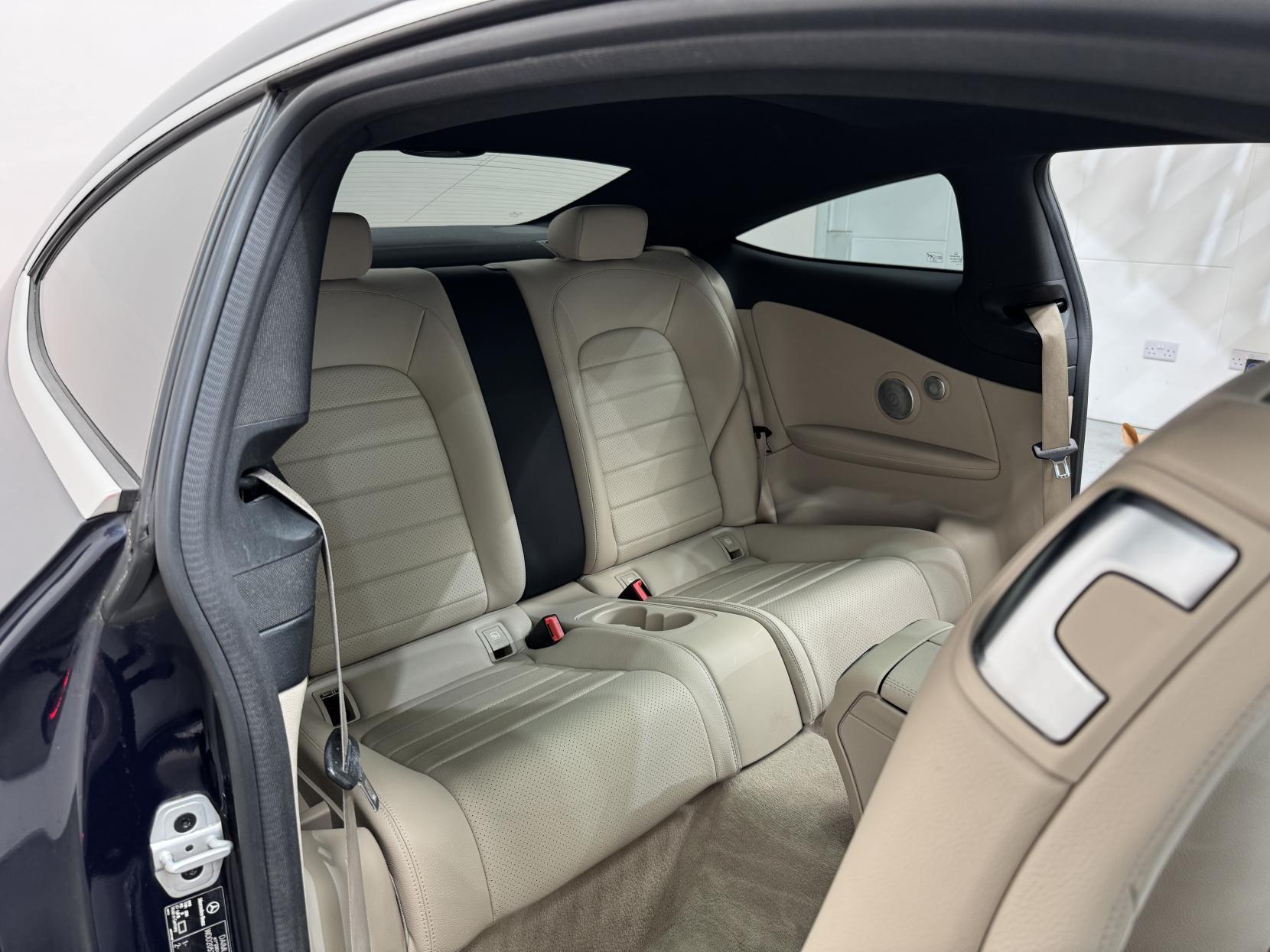 Mercedes-Benz C Class view 57
