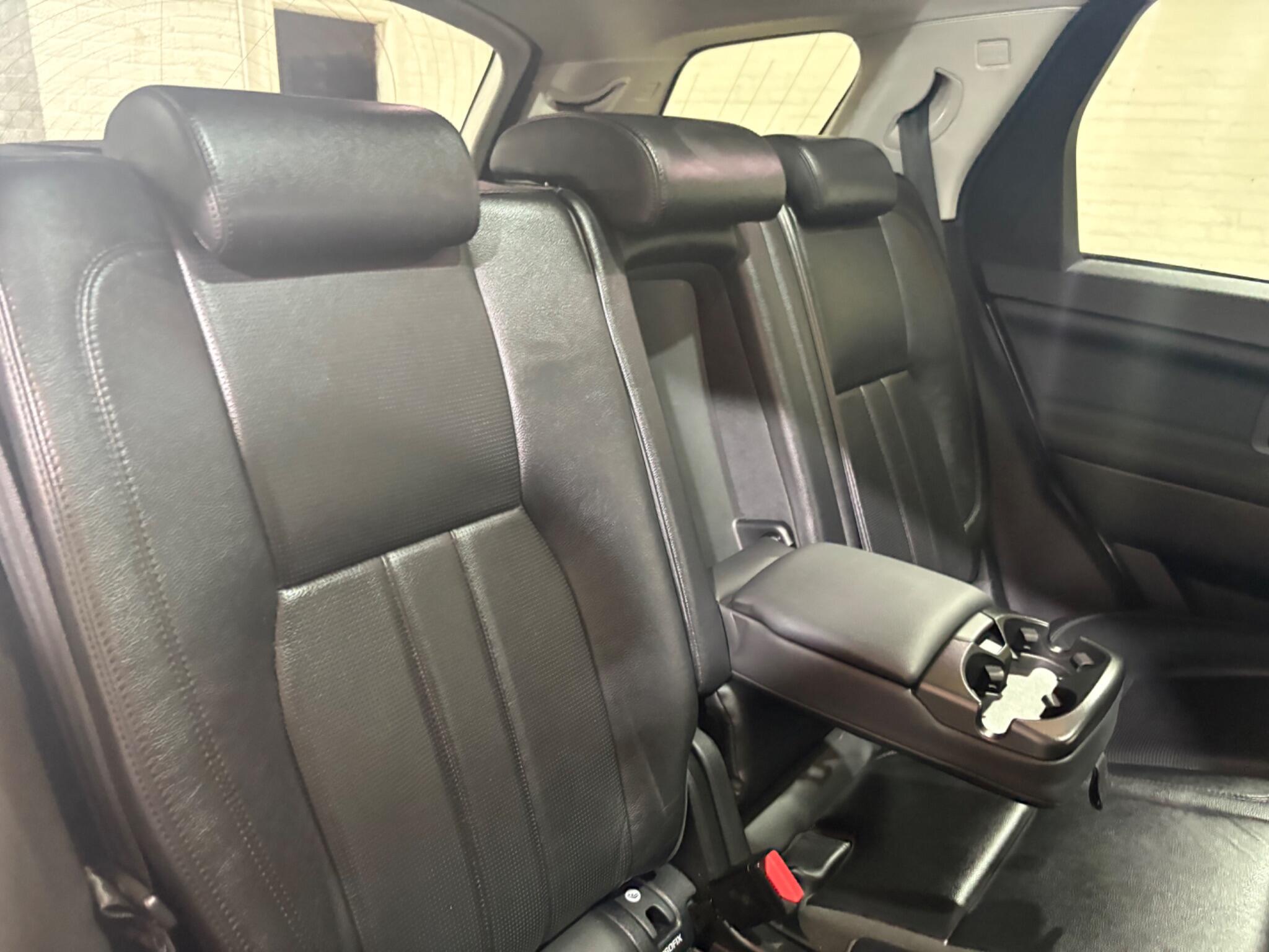 Land Rover Discovery Sport view 25