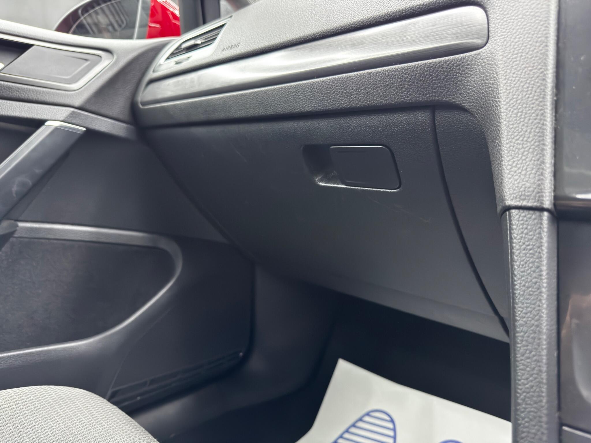 Volkswagen Golf view 35