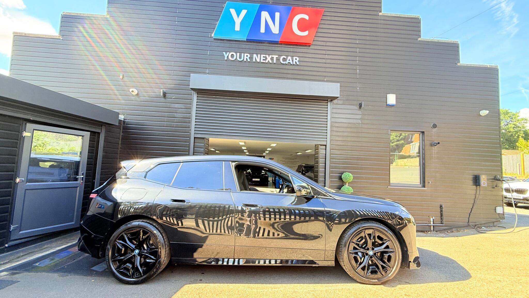 BMW iX view 3