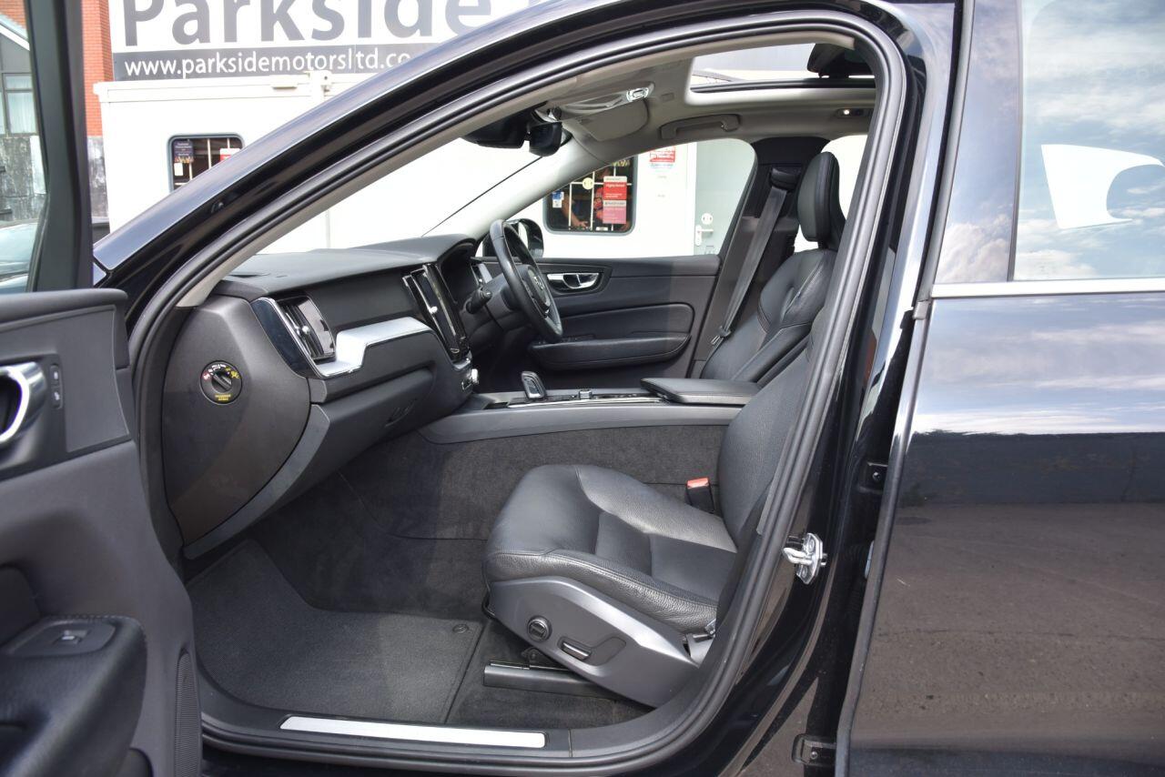 Volvo XC60 view 23