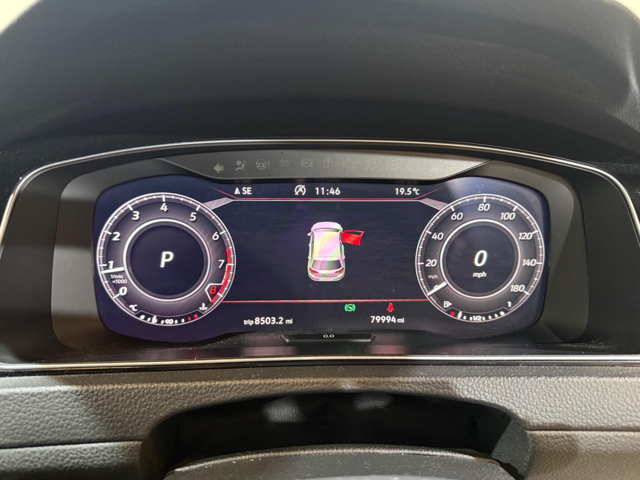 Volkswagen Golf view 50