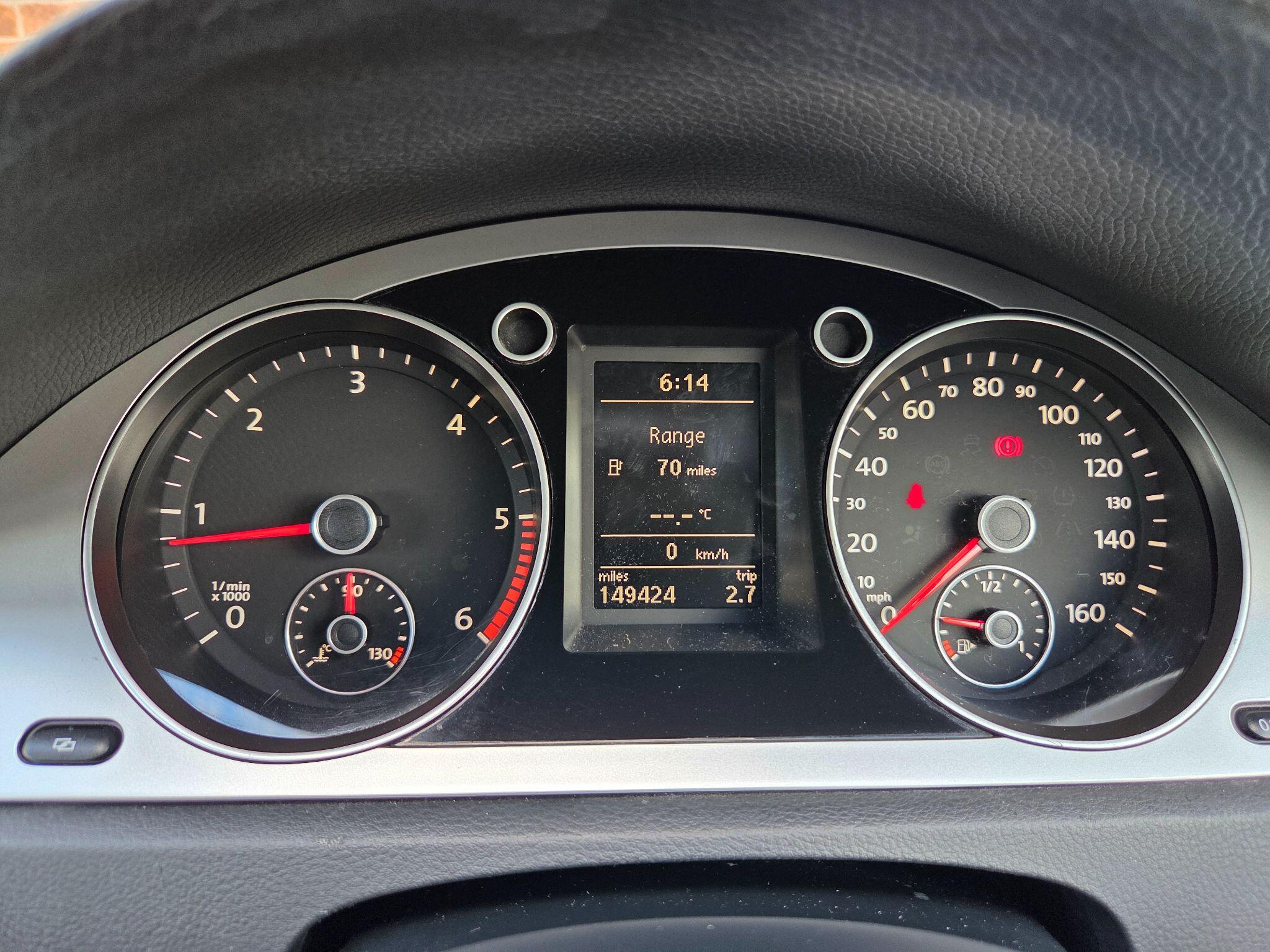 Volkswagen Passat view 21