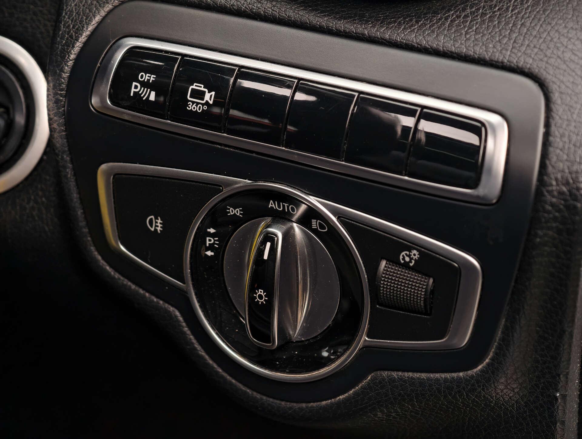 Mercedes-Benz GLC view 19