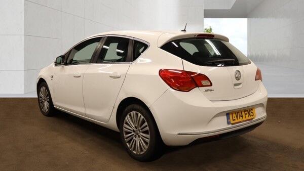 Vauxhall Astra view 3