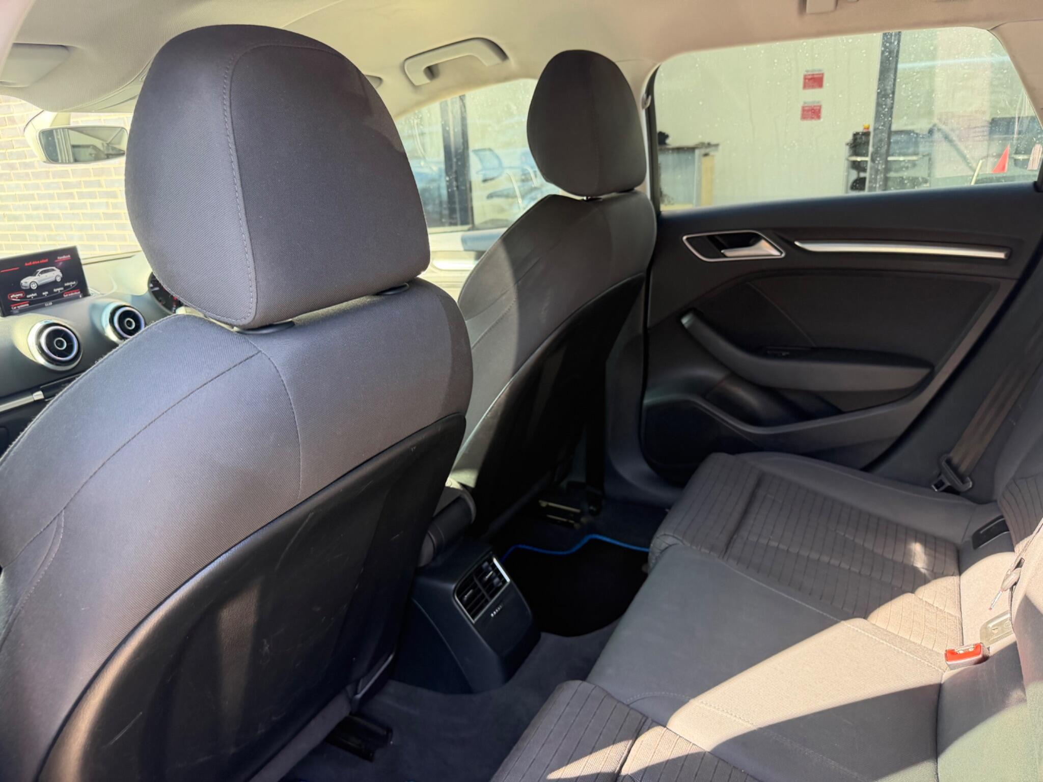 Audi A3 view 27
