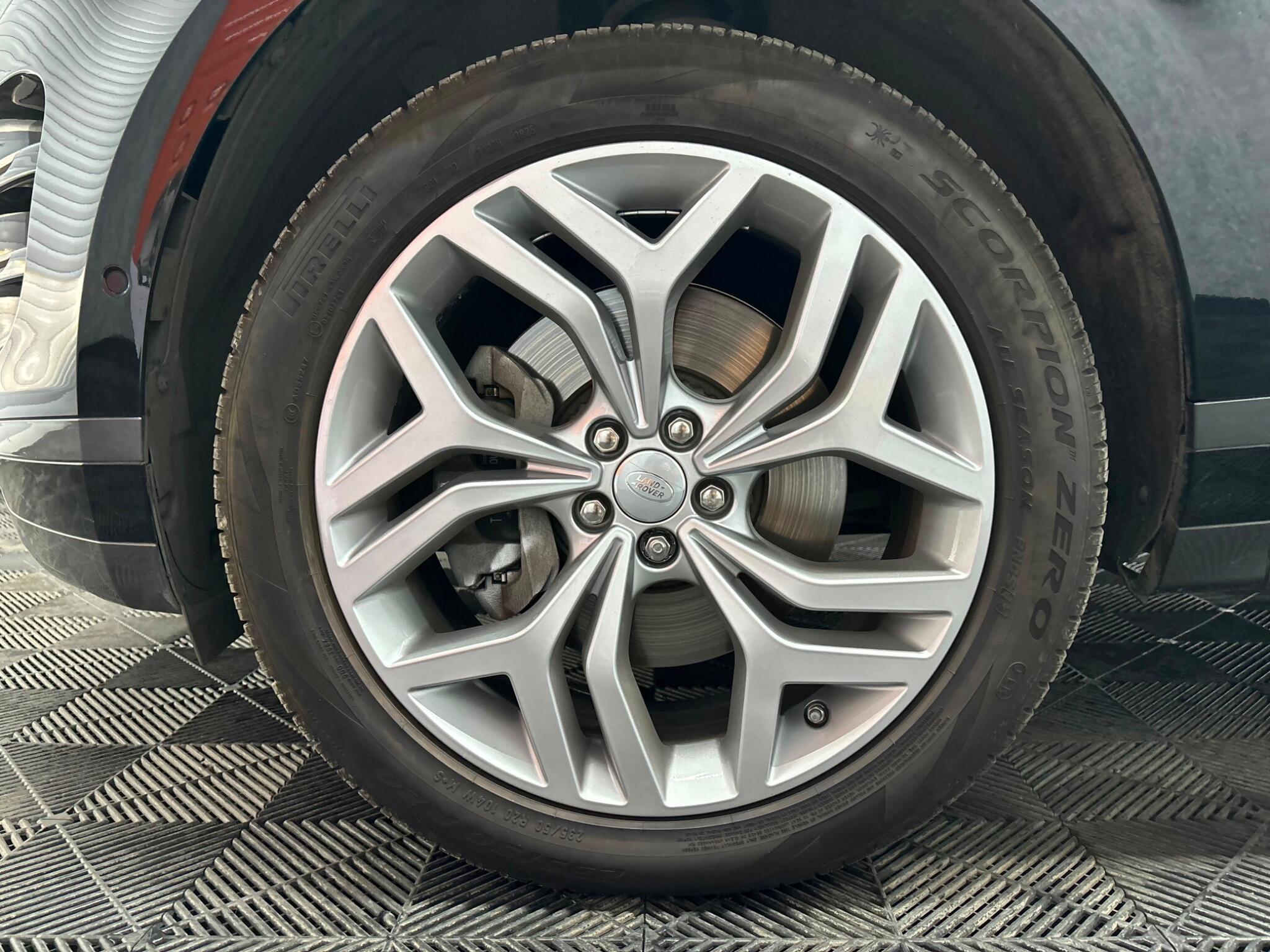 Land Rover Range Rover Evoque view 35
