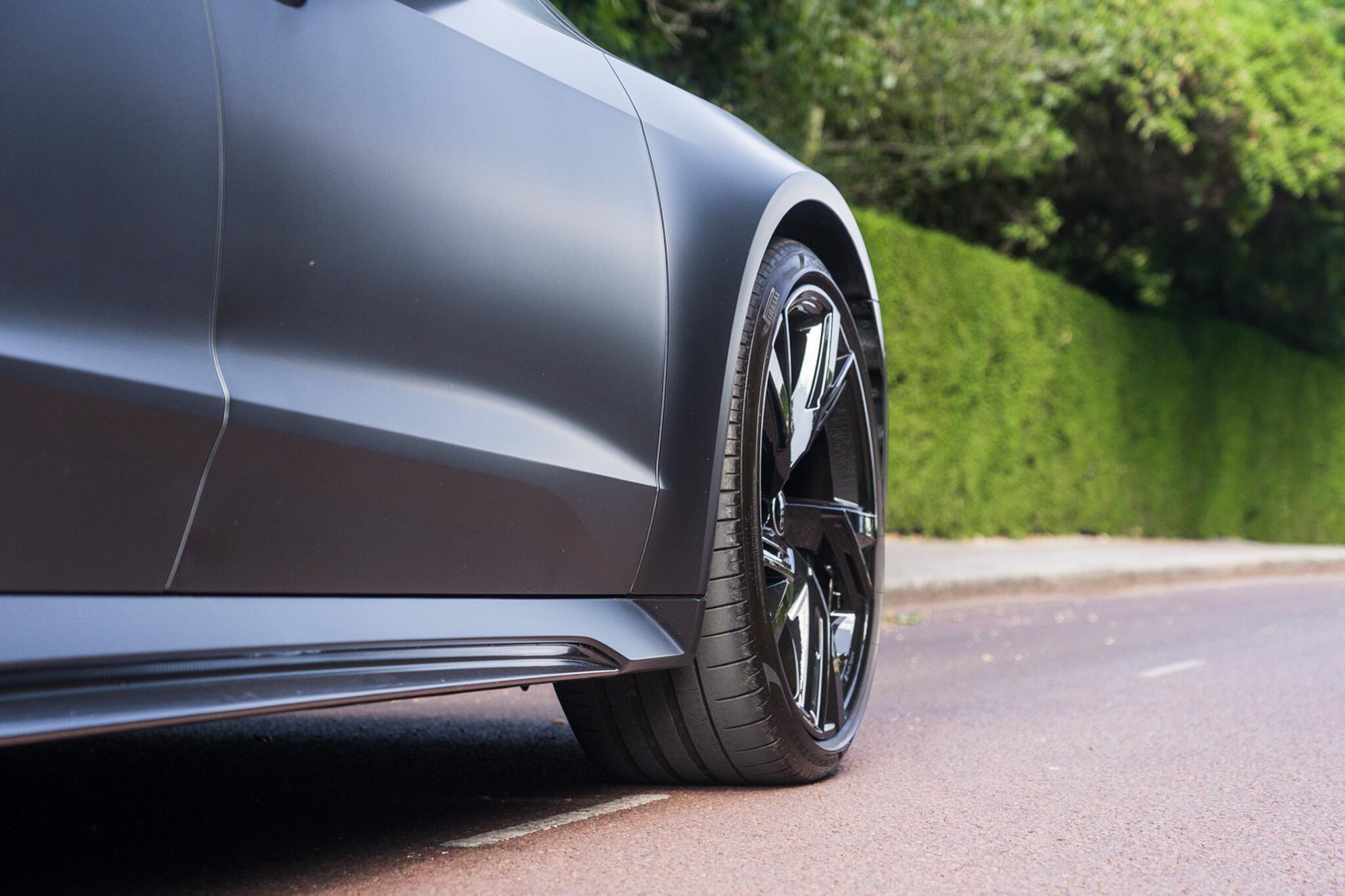 Audi RS7 view 16
