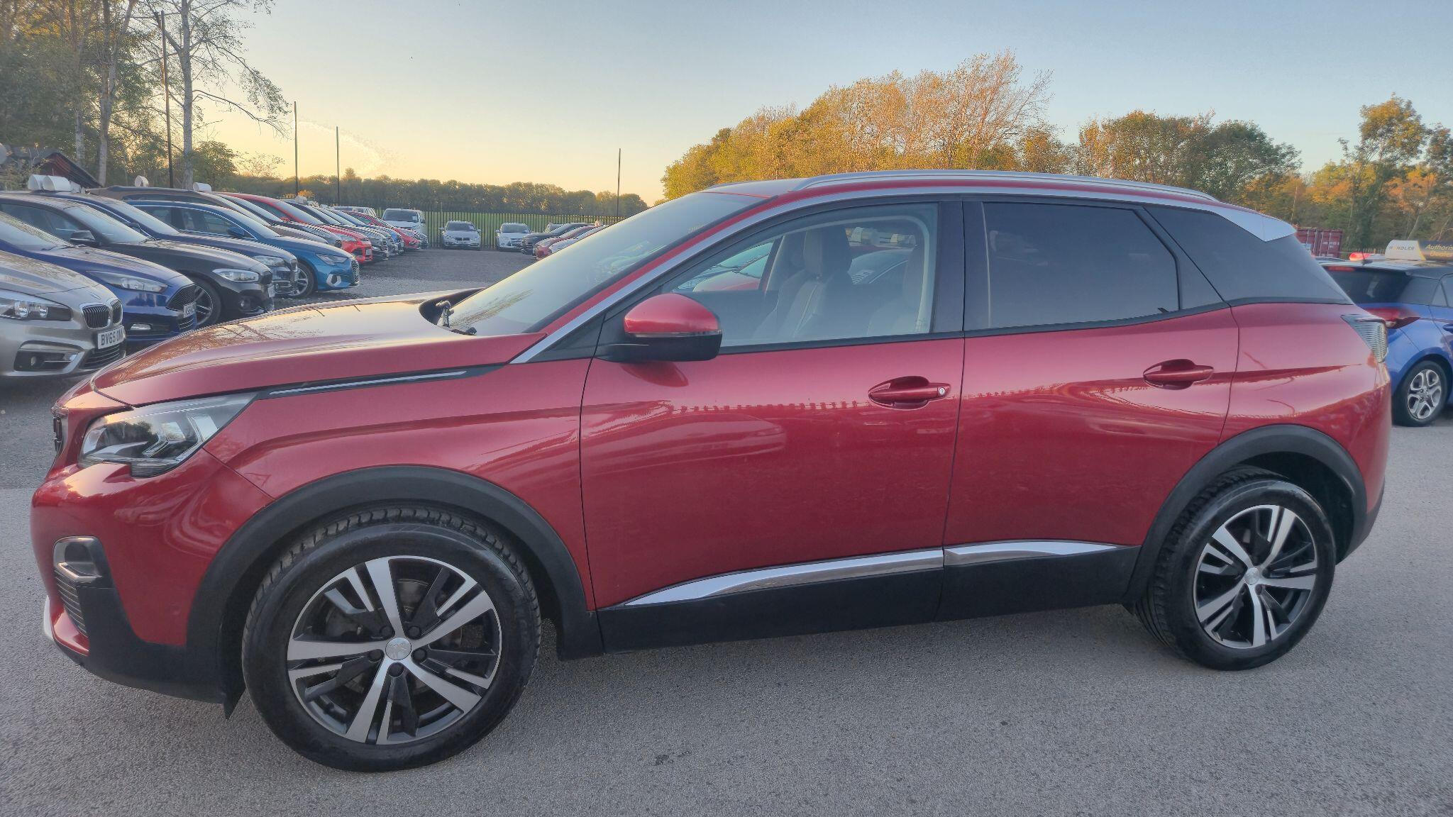 Peugeot 3008 view 9