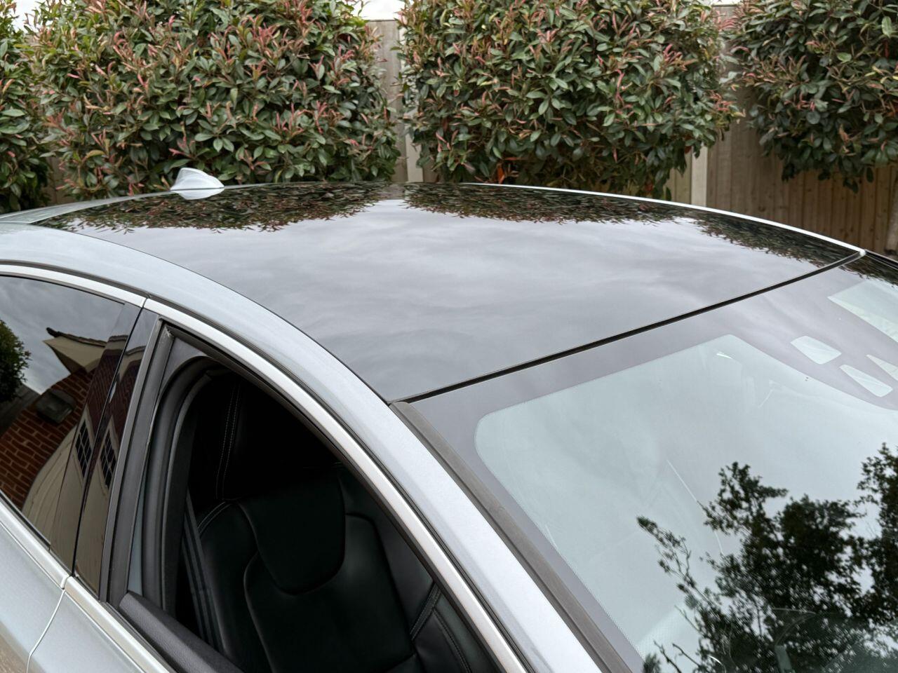 Volvo V40 view 23