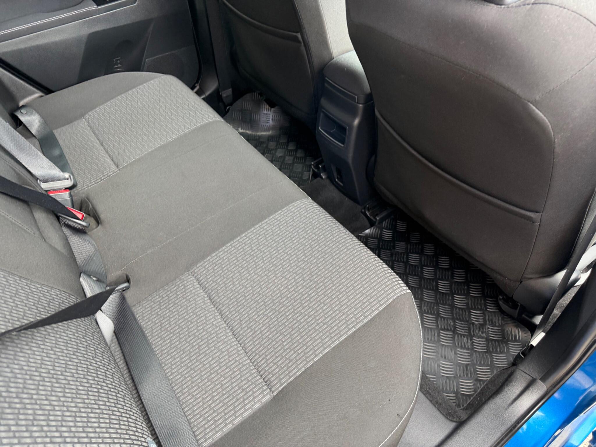 Toyota Auris view 14
