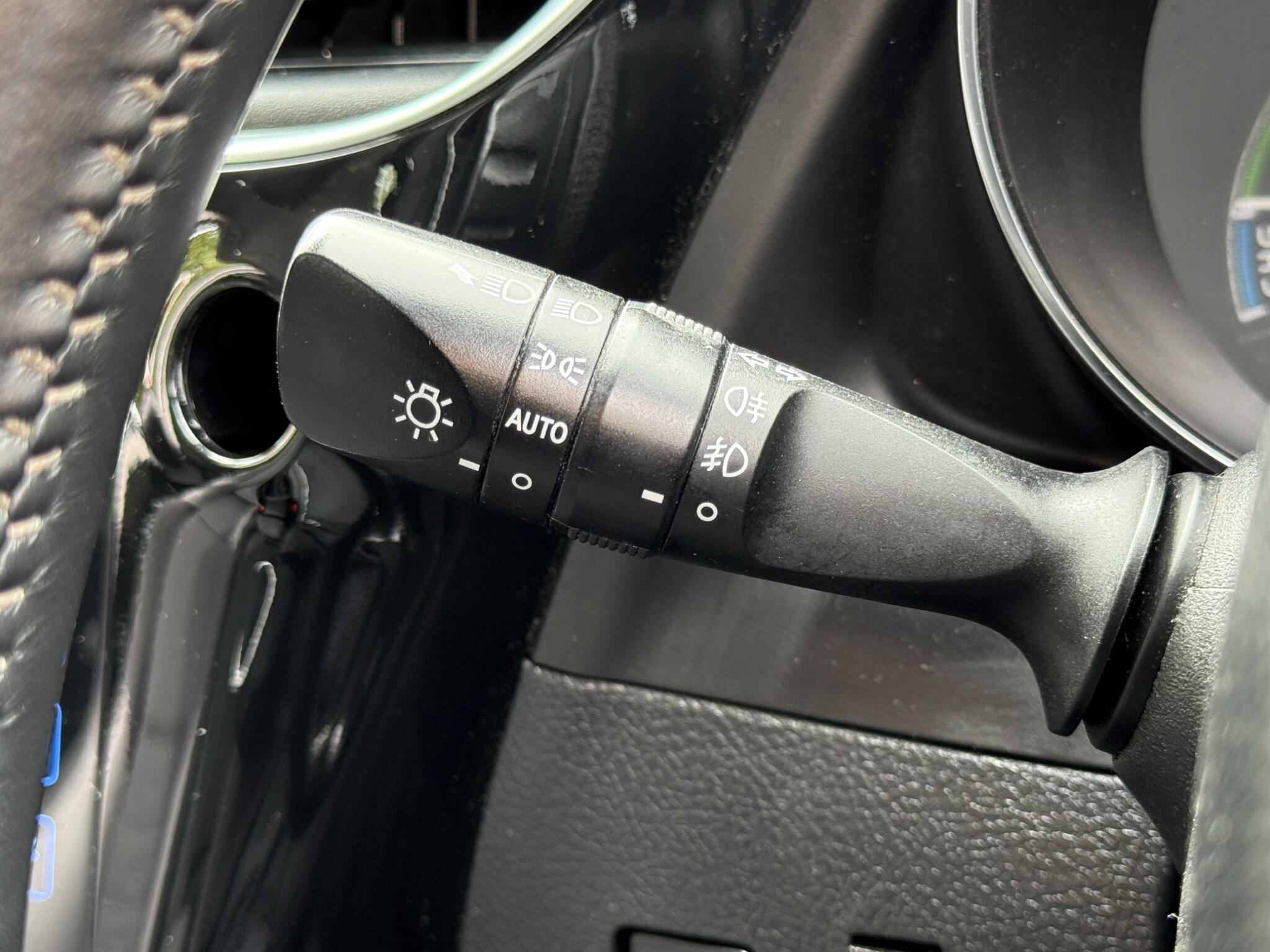 Toyota Auris - Image 62