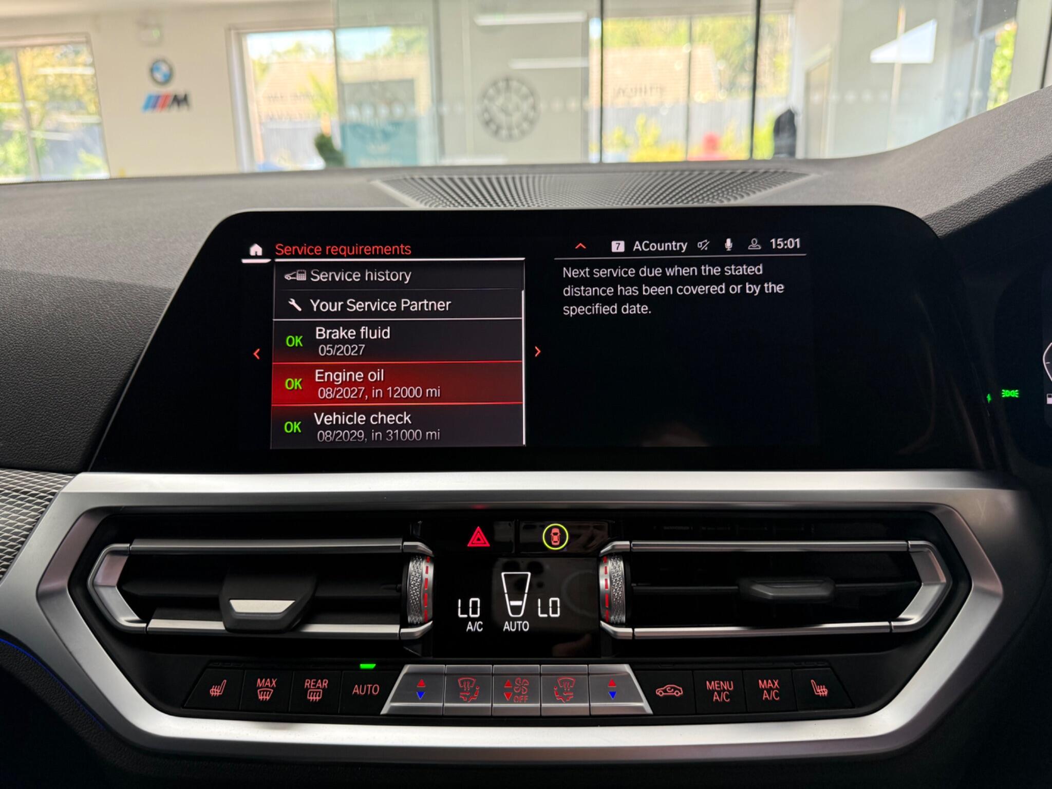 BMW 3 Series view 20