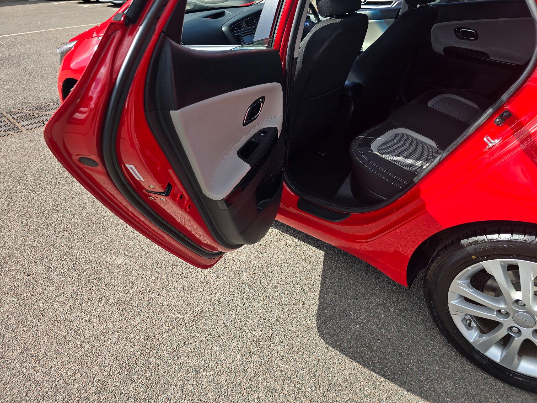 Kia Ceed view 50
