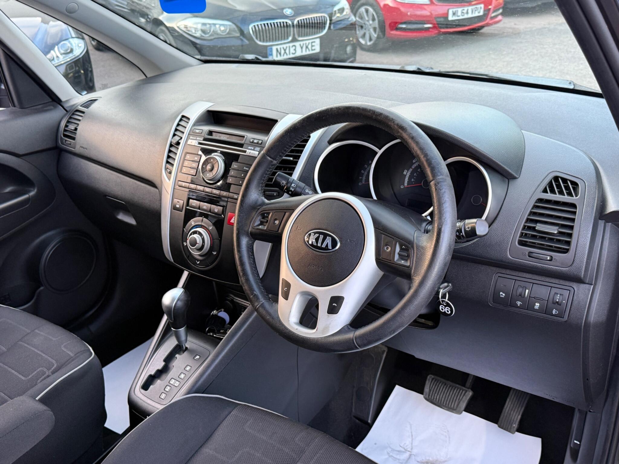 Kia Venga - Image 28