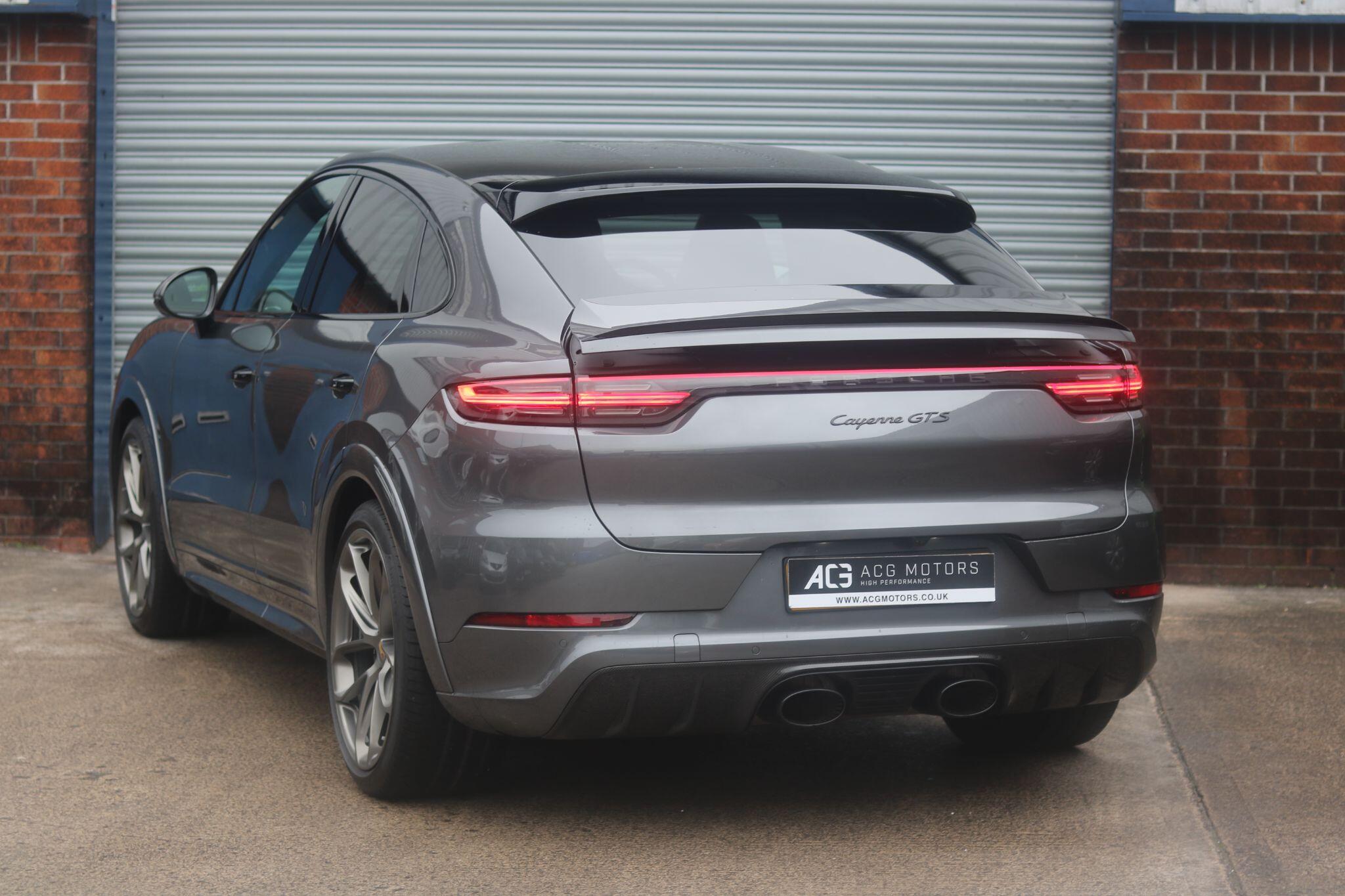 Porsche Cayenne view 2
