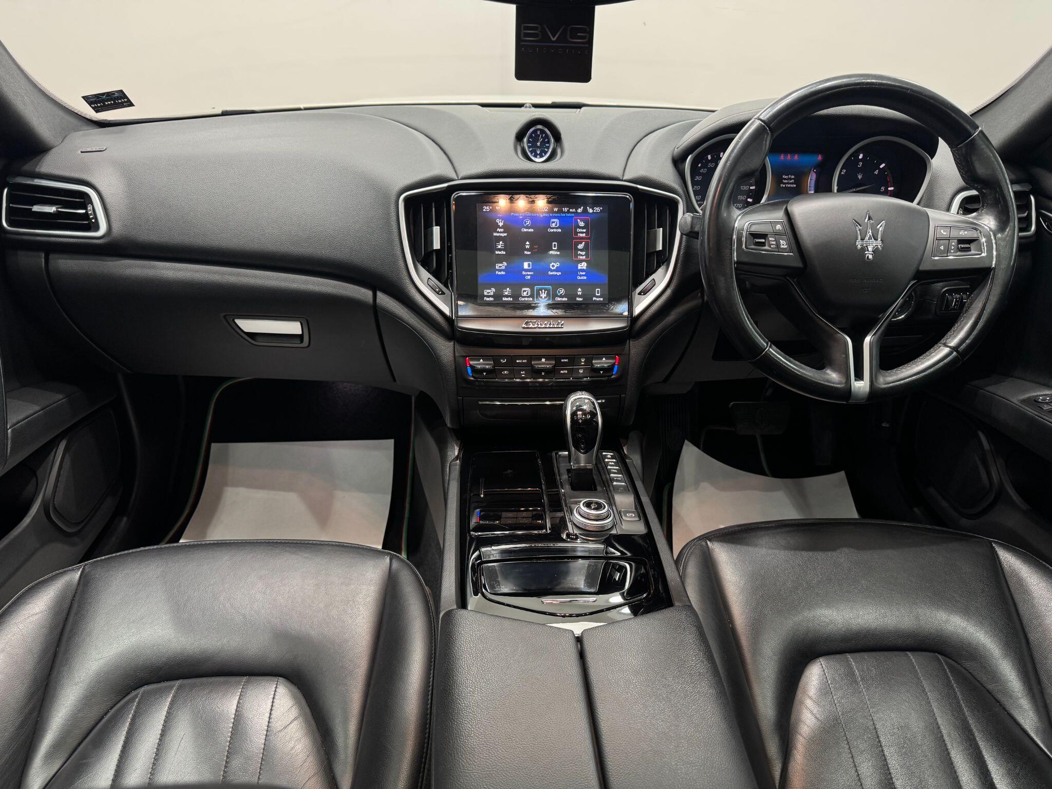 Maserati Ghibli view 50