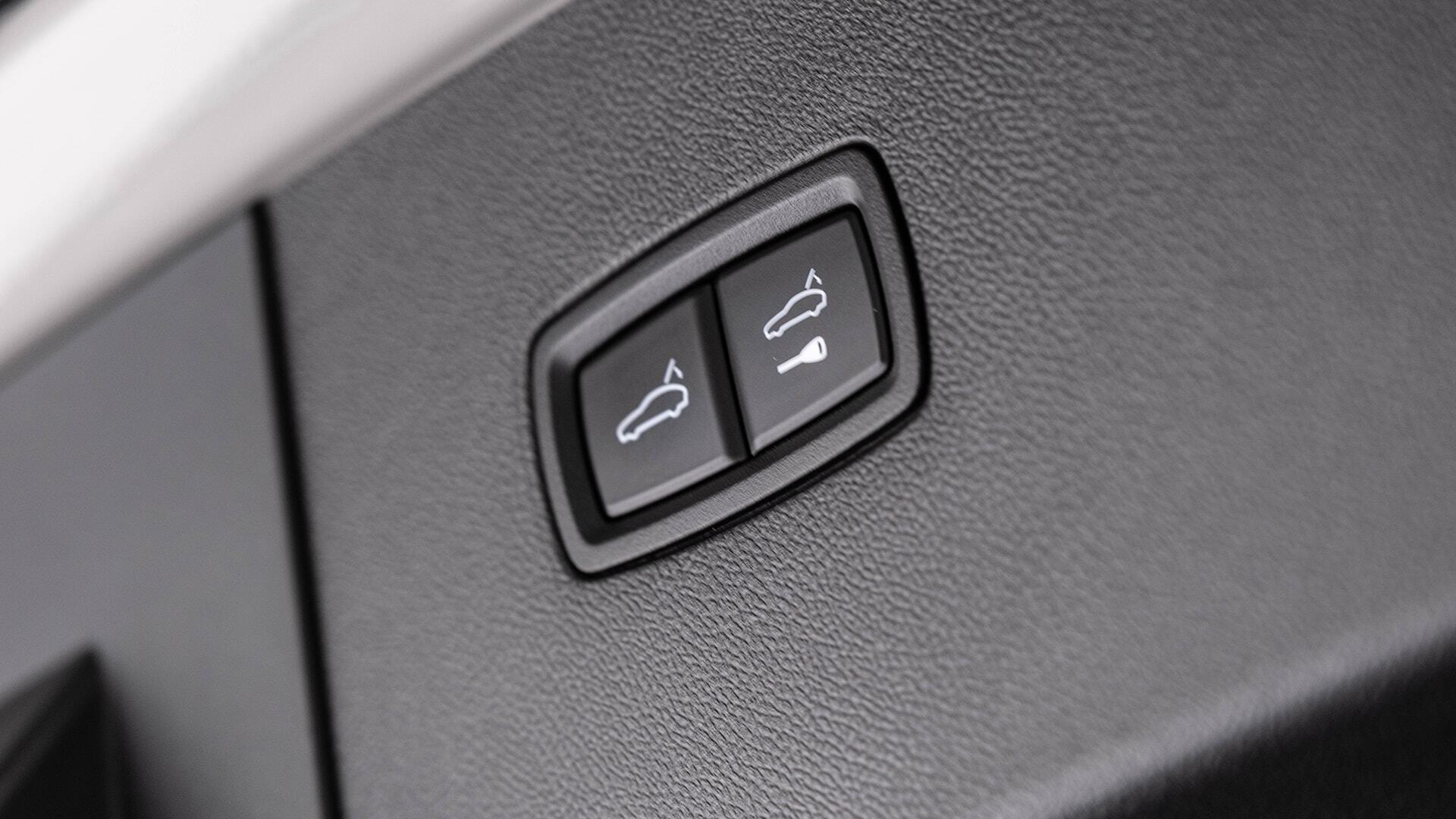 Porsche Cayenne view 27
