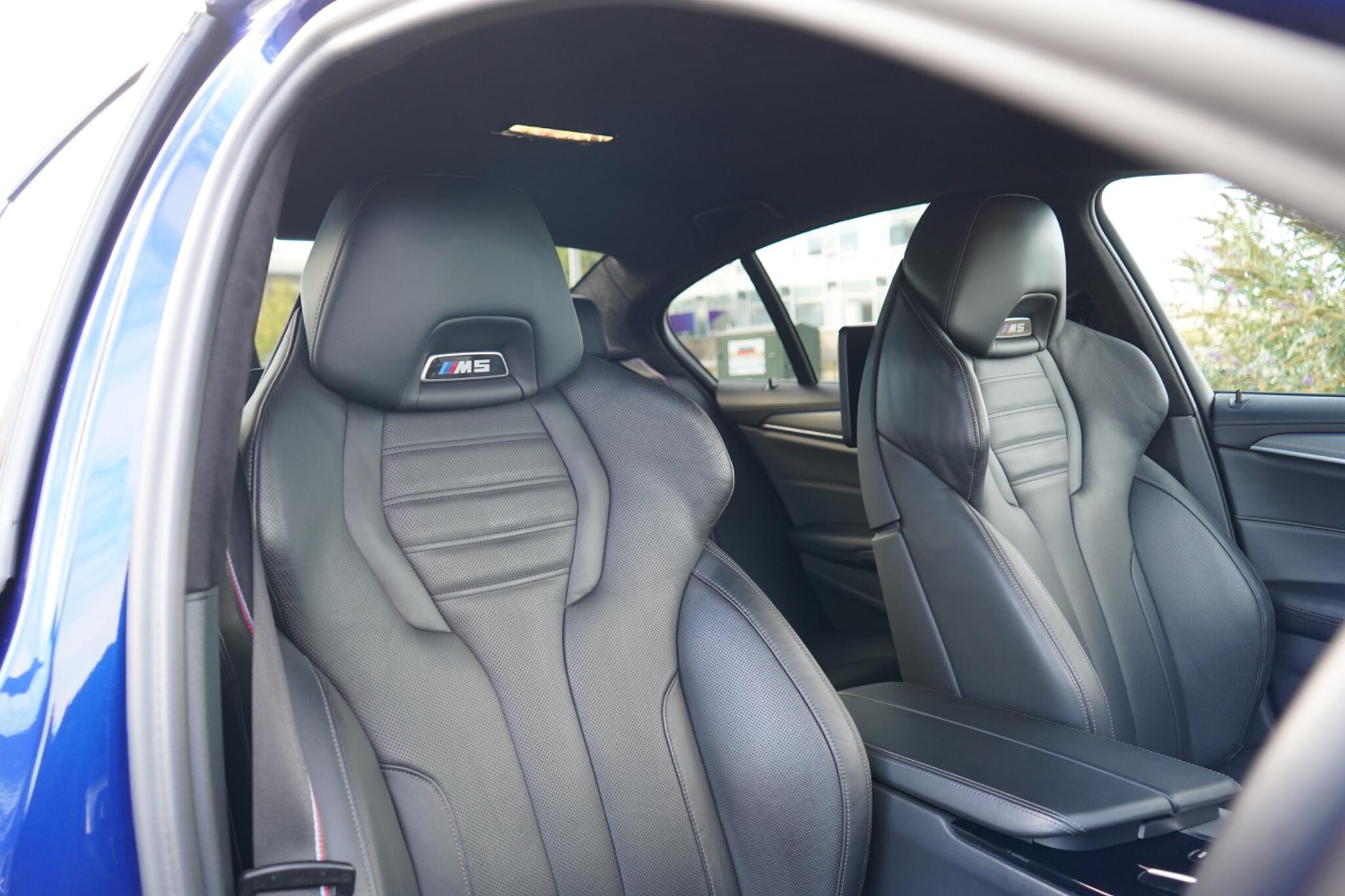 BMW M5 view 21