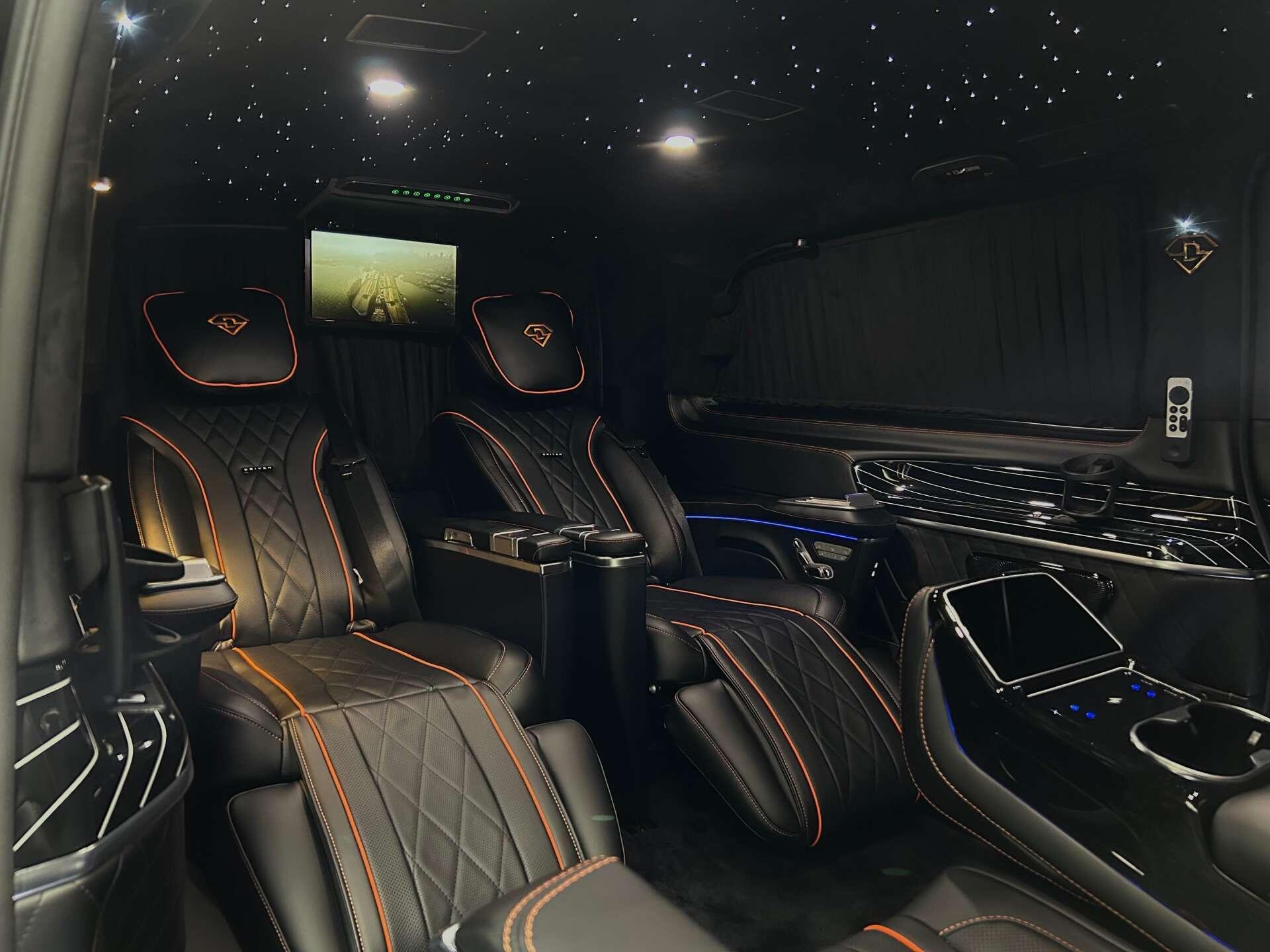 Mercedes-Benz V Class view 25