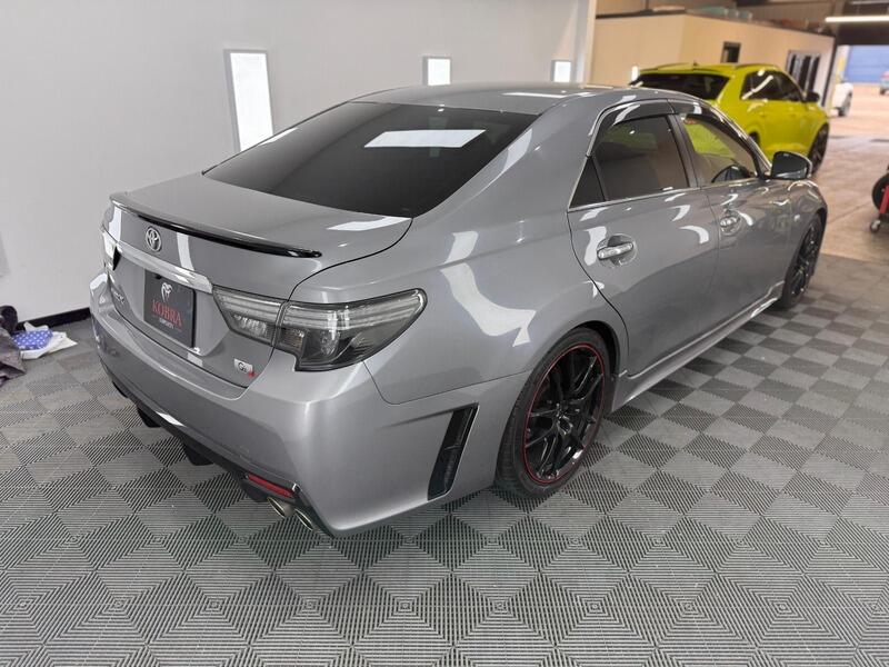 2013 Toyota Mark X image 5